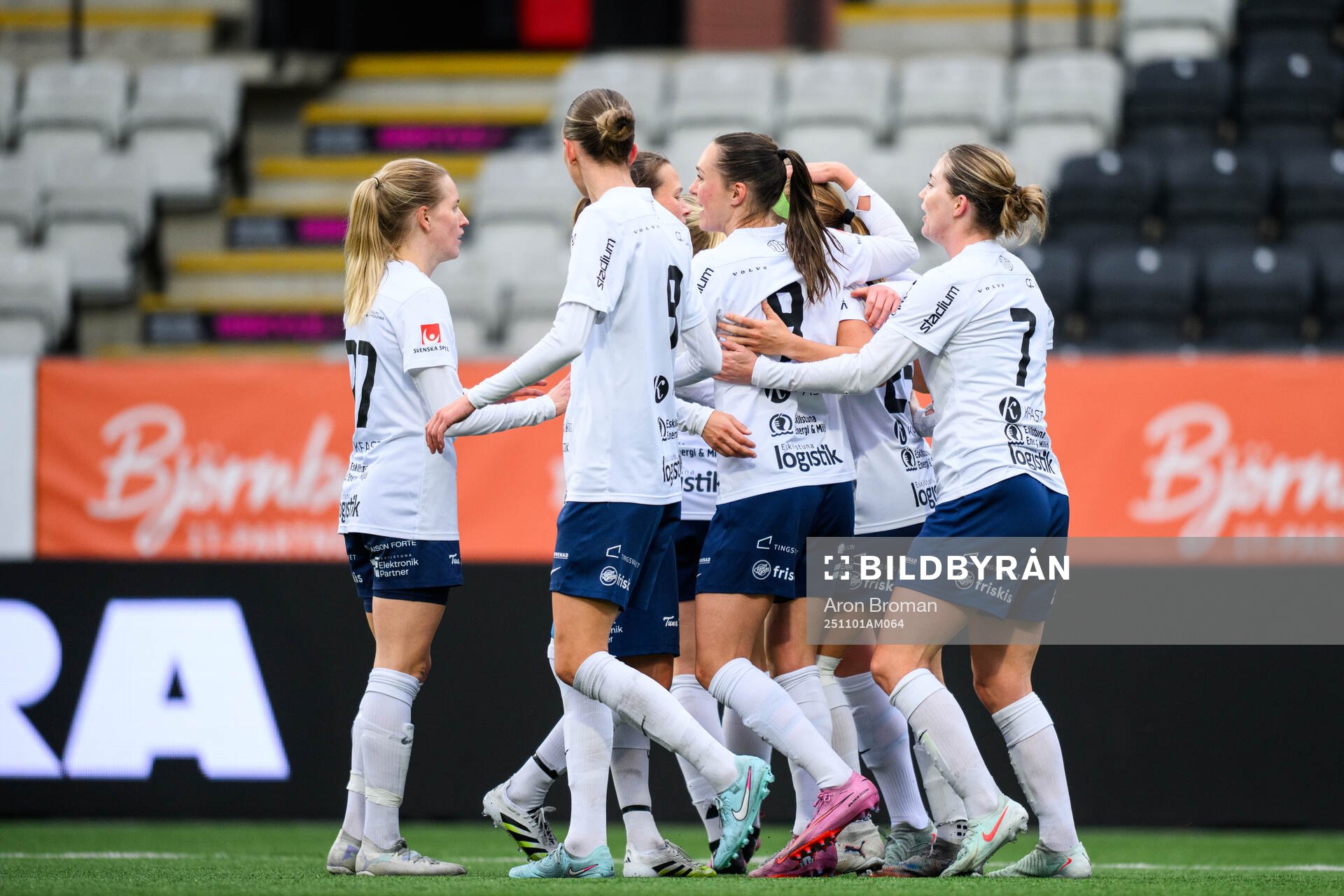 Eskilstuna Uniteds Gabrielle Rose Rennie jublar med