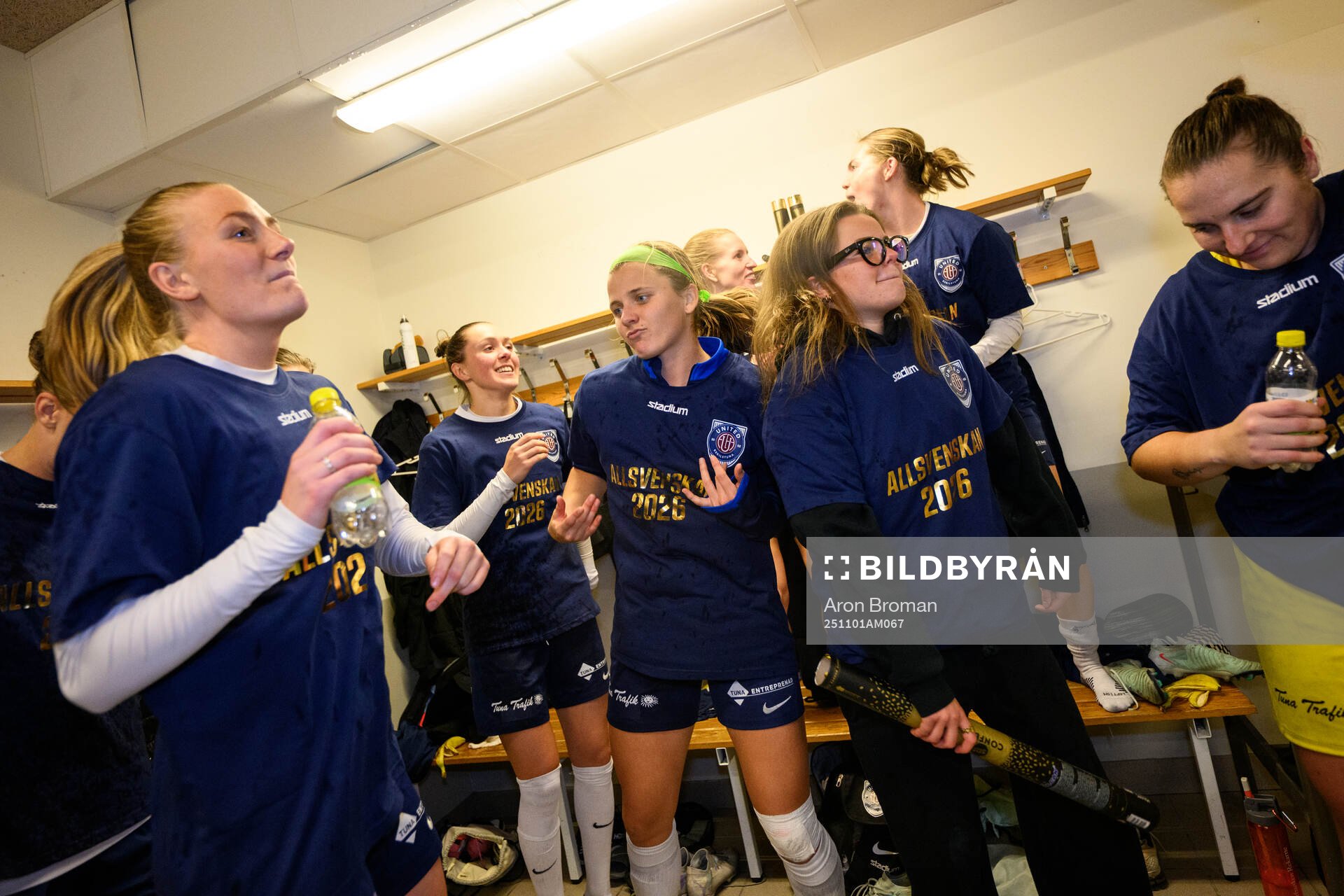 Eskilstuna Uniteds spelare jublar