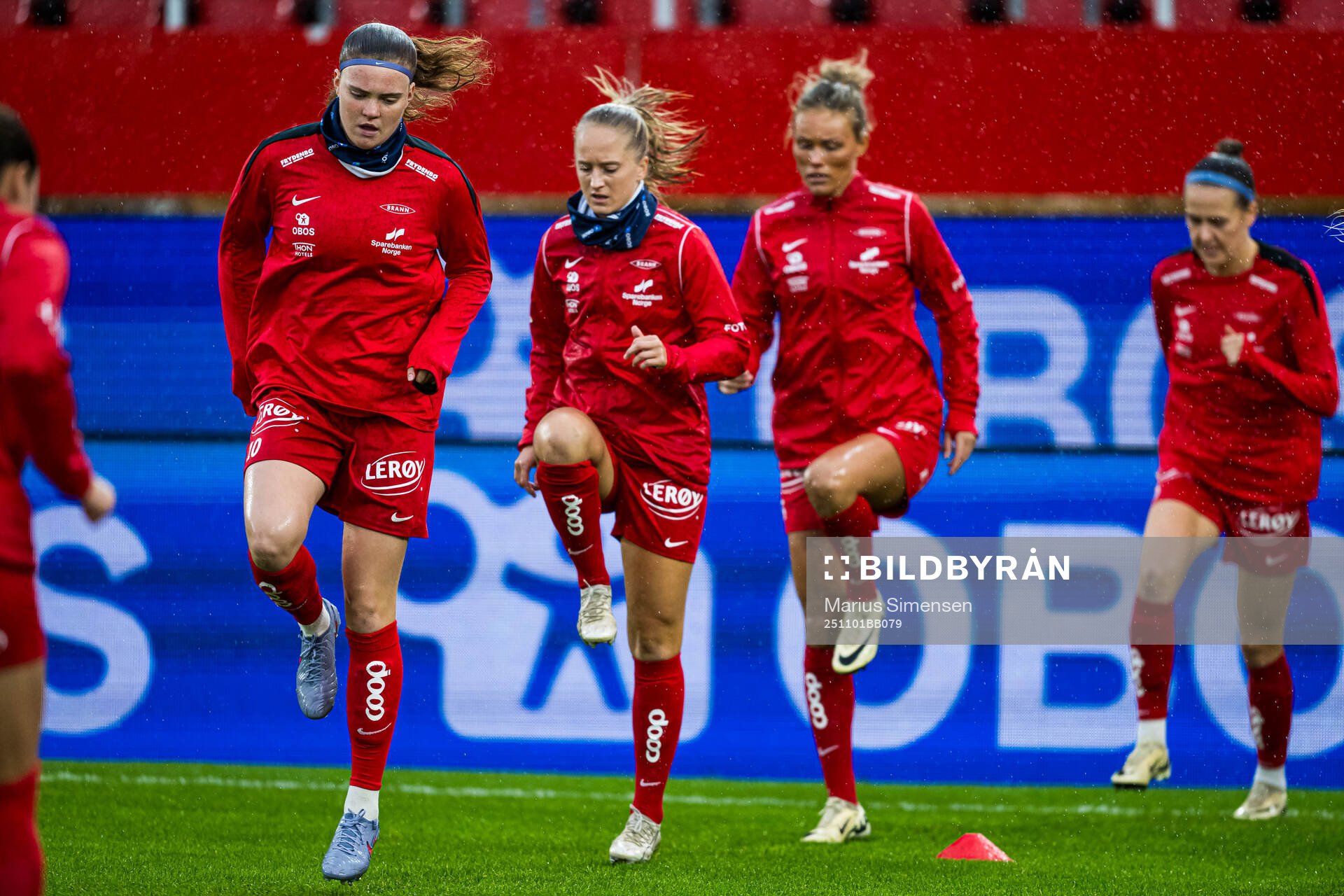 Signe Gaupset of Brann warms up