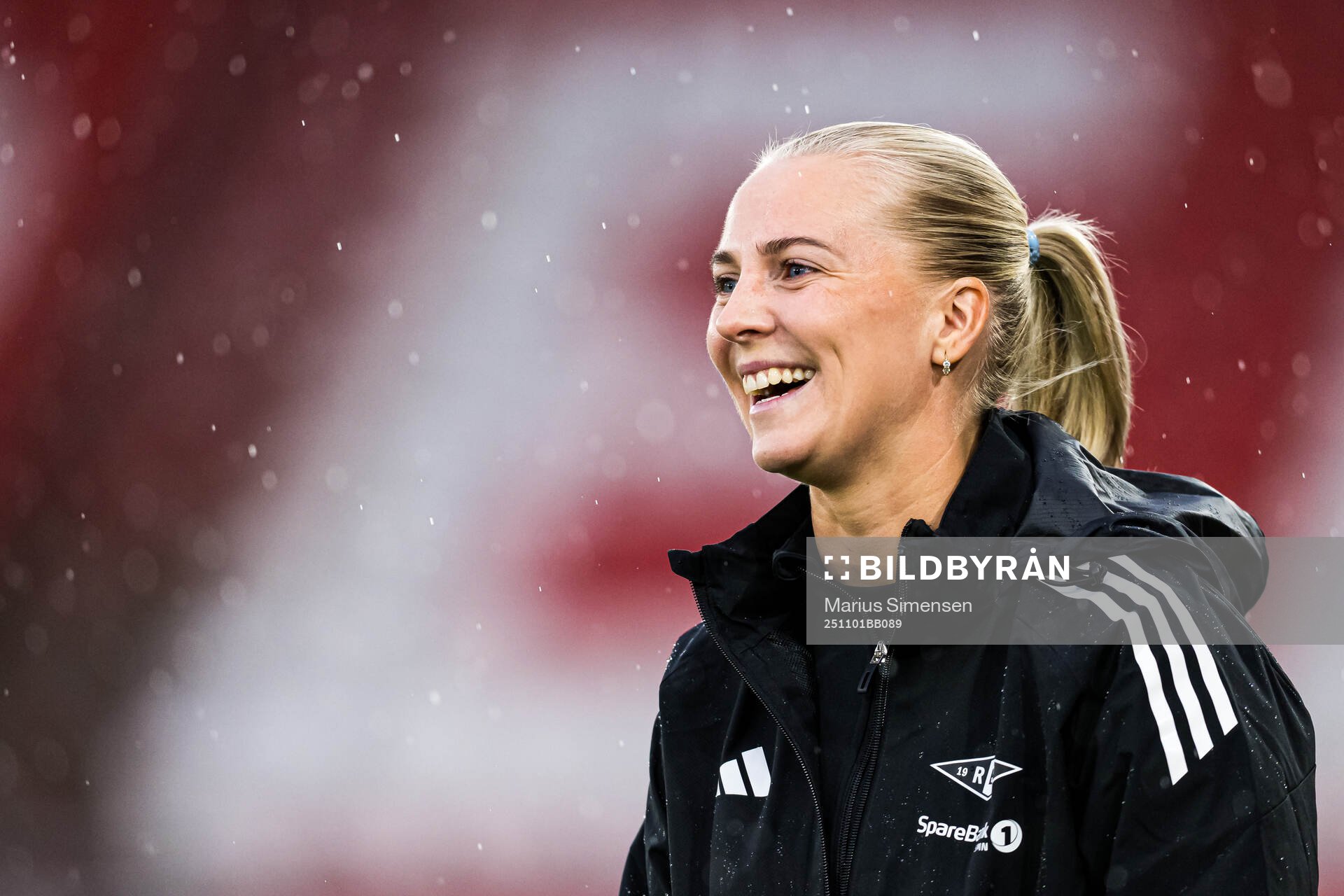 Mali Lilleås Næss of Rosenborg warms up