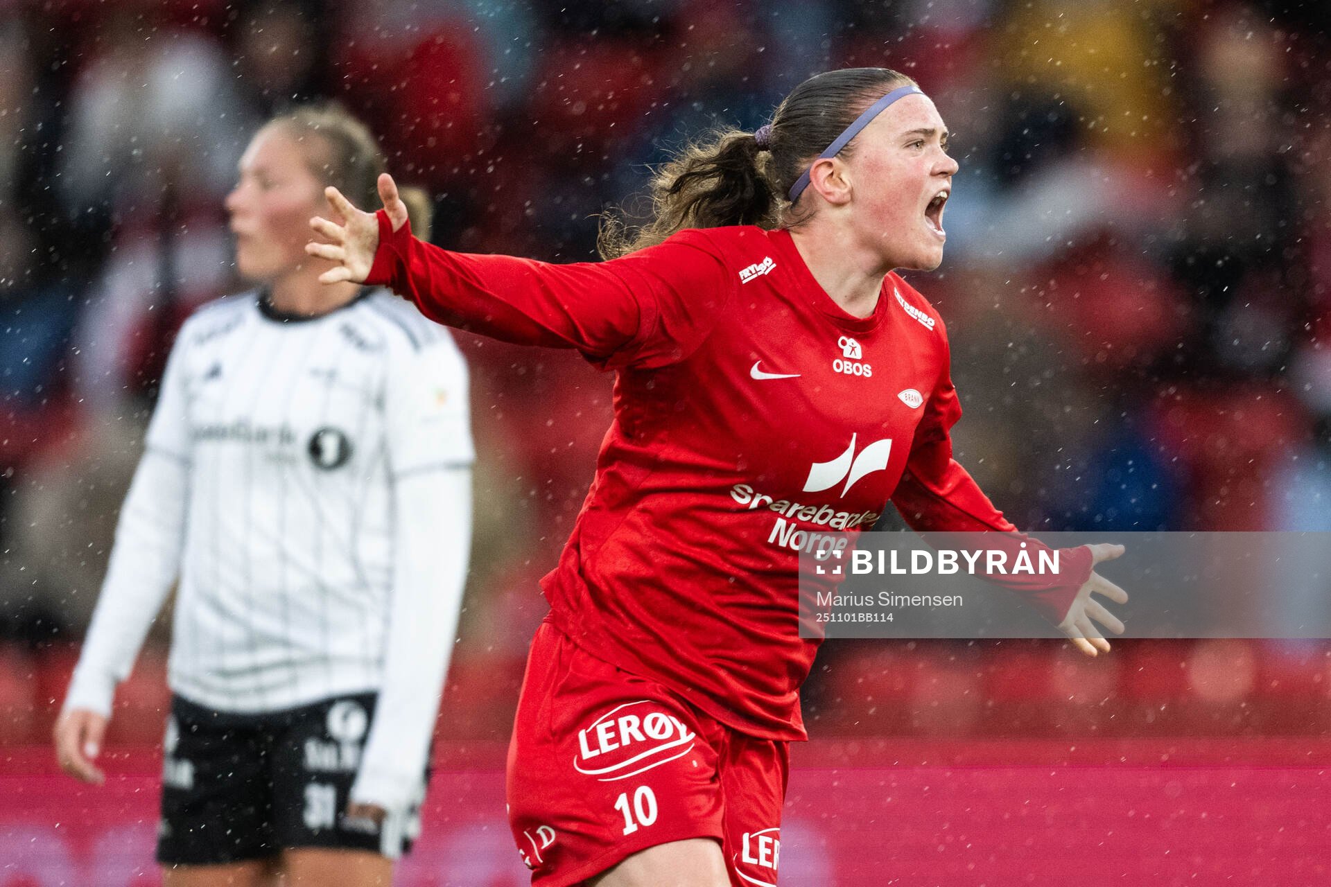 Signe Gaupset of Brann celebrates