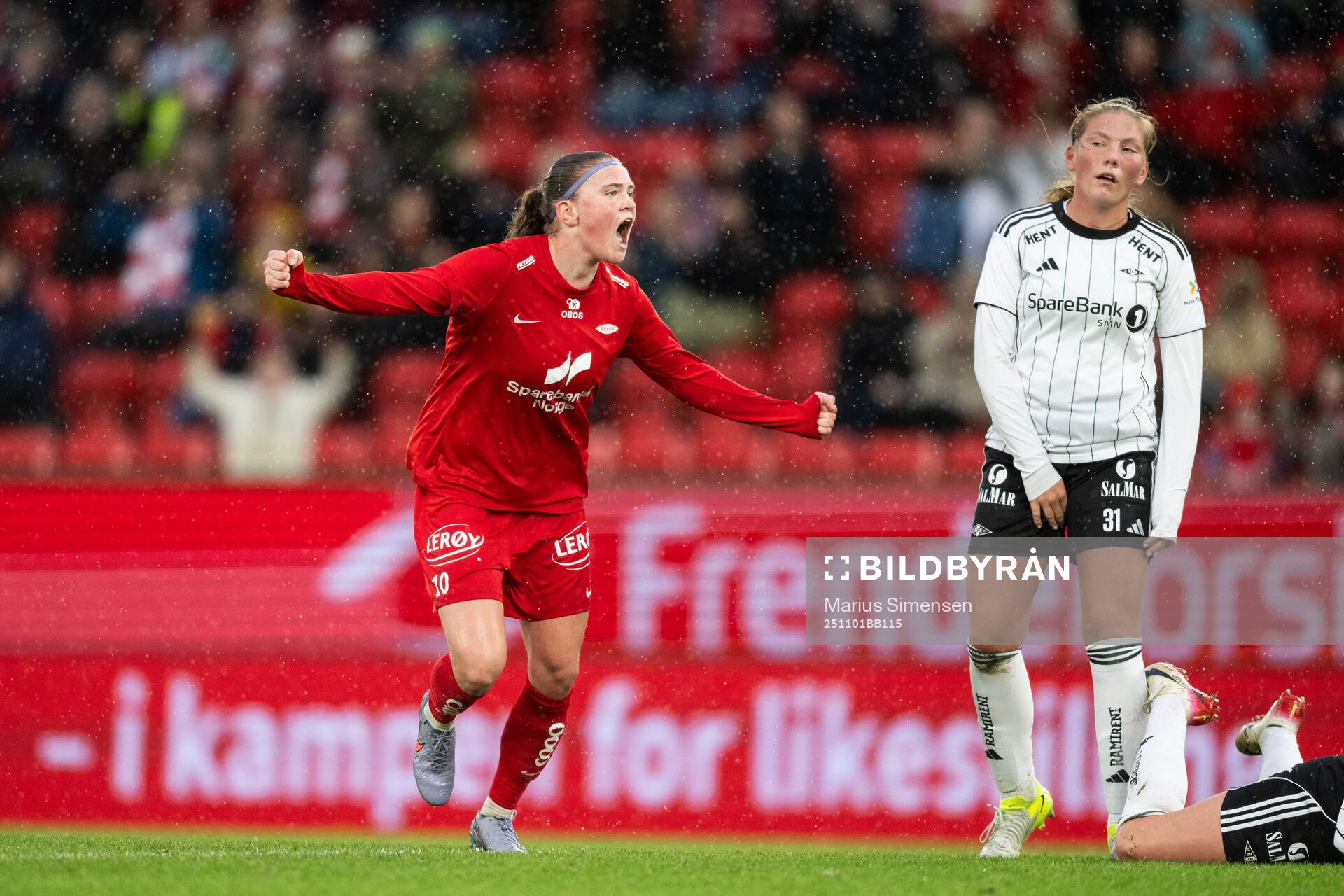 Signe Gaupset of Brann celebrates and Andrea Buberg of