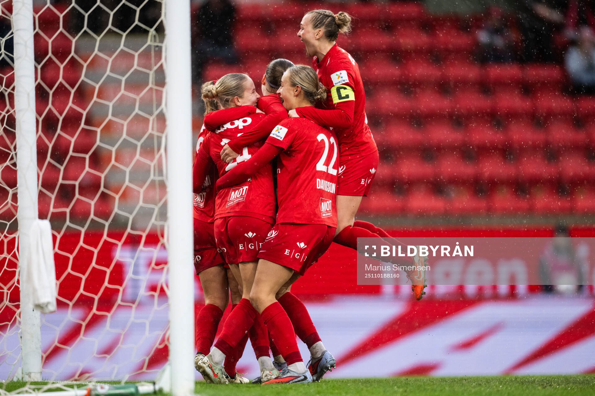 Nea Emilia Lehtolaof Brann celebrates with team mates