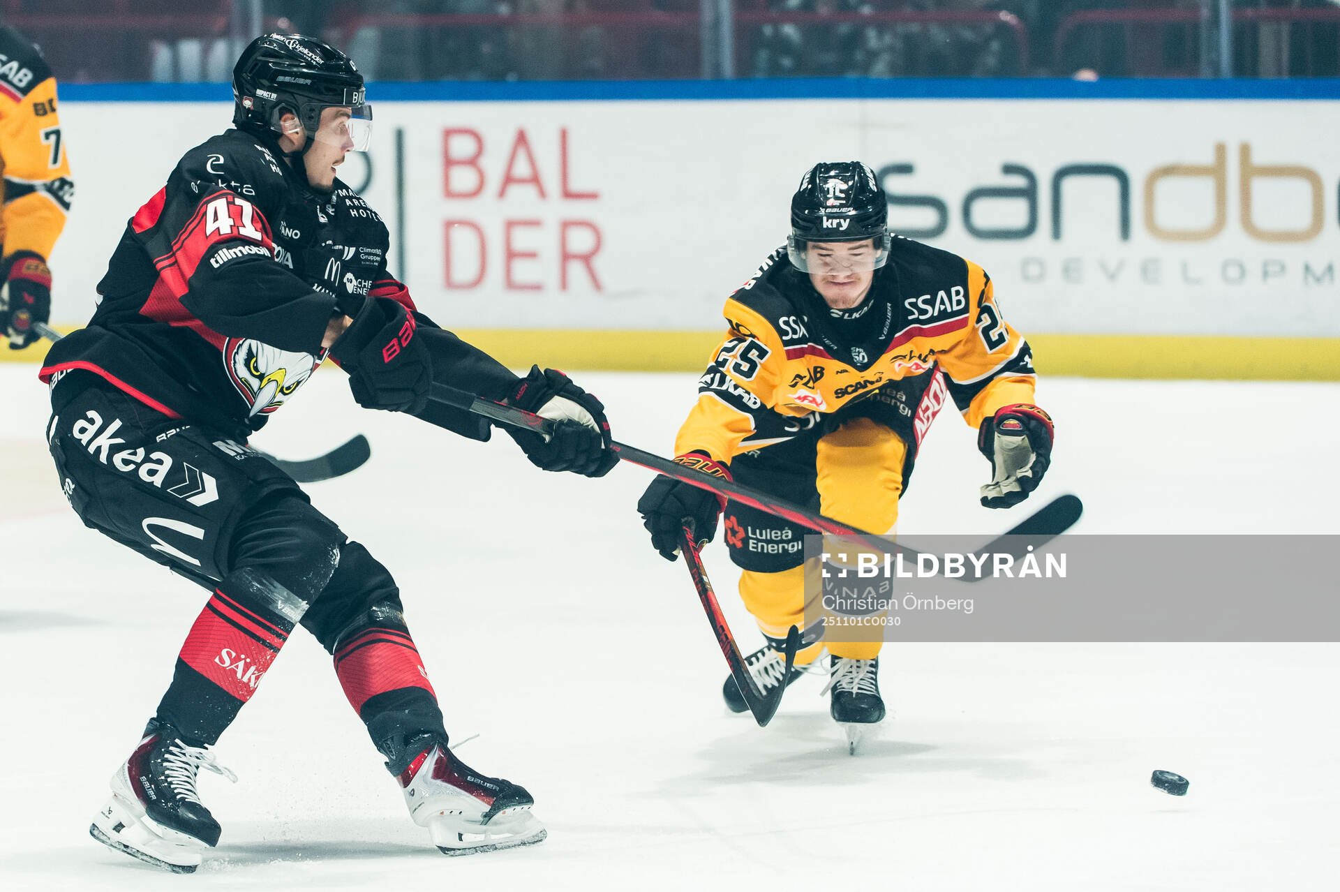 Malmö Redhawks Joseph Berger och Luleås Filip Eriksson