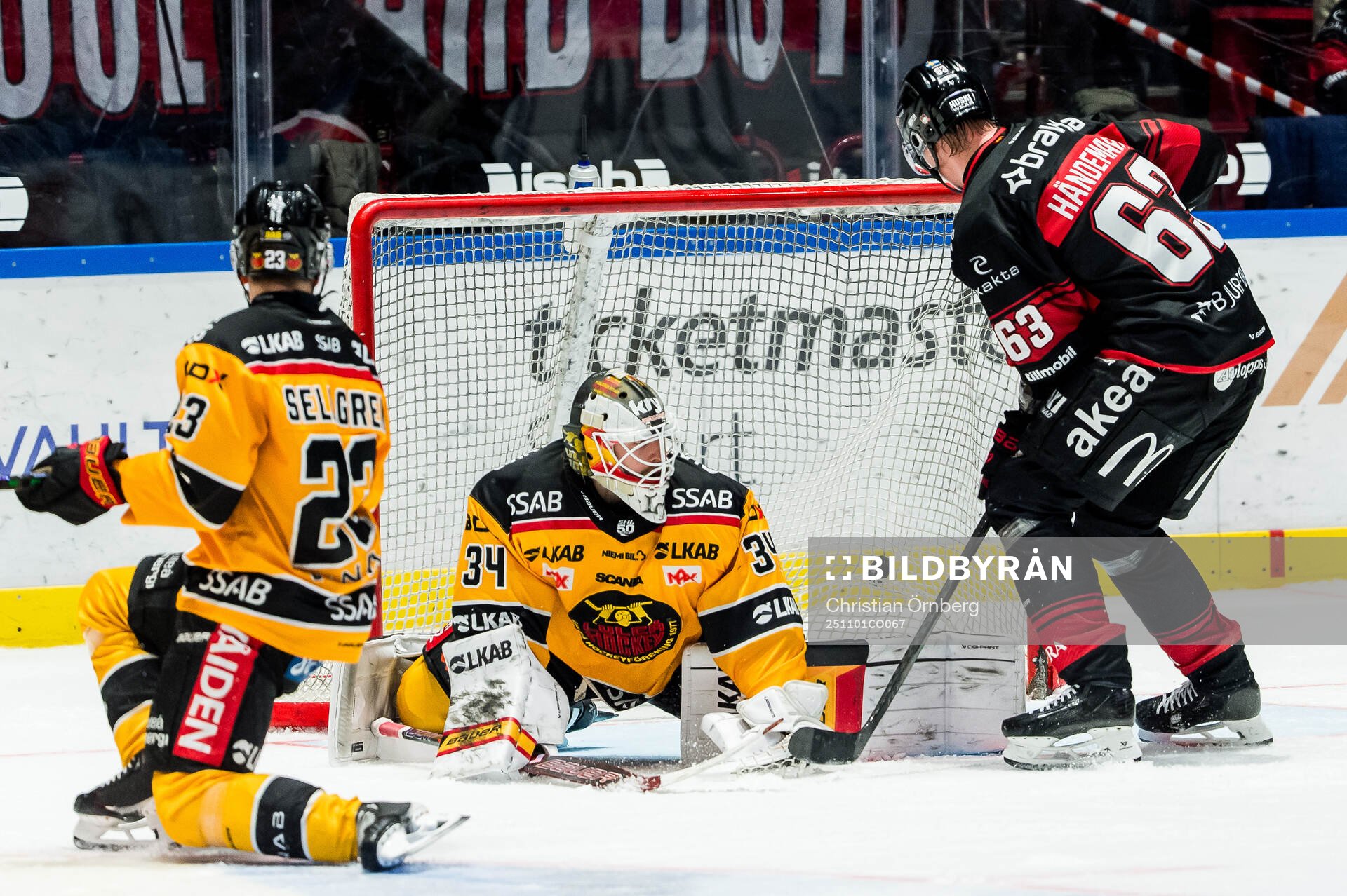 Malmö Redhawks Fredrik Händemark gör 2-1 bakom Luleås