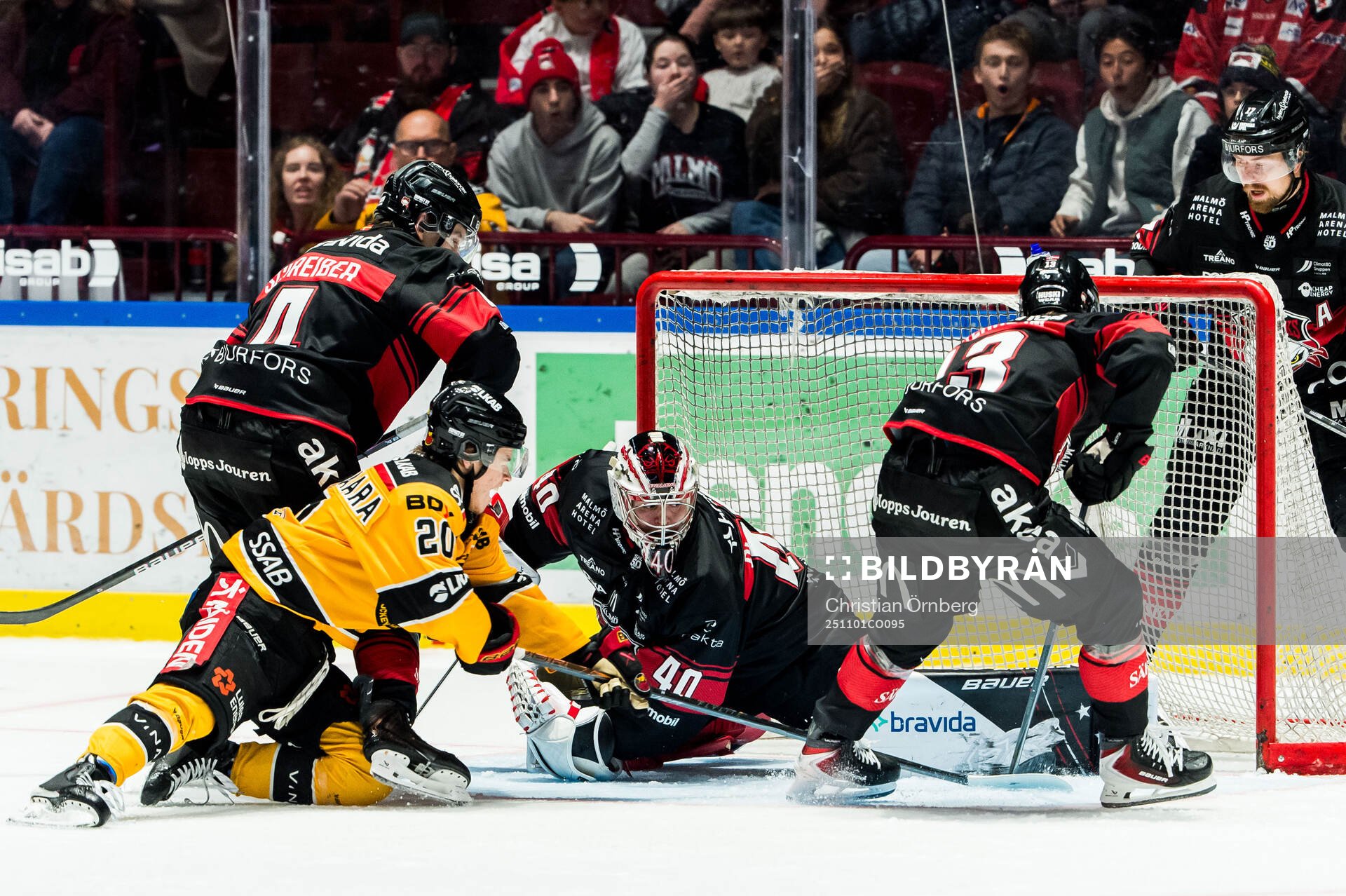 Luleås Casper Juustovaara Karlsson och Malmö Redhawks