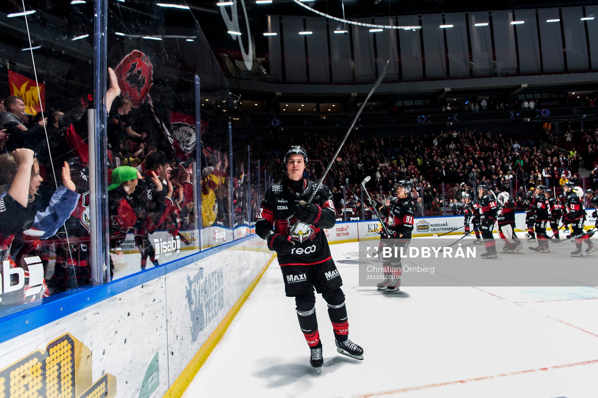 Malmö Redhawks Fredrik Händemark jublar