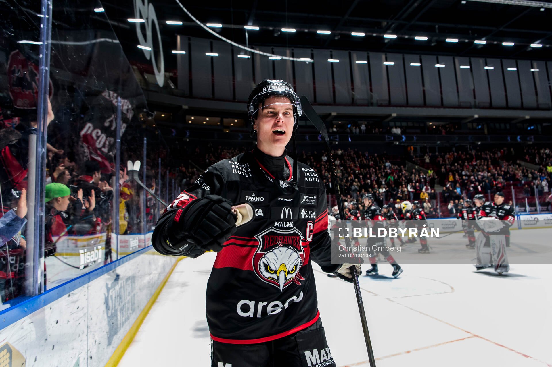 Malmö Redhawks Fredrik Händemark jublar