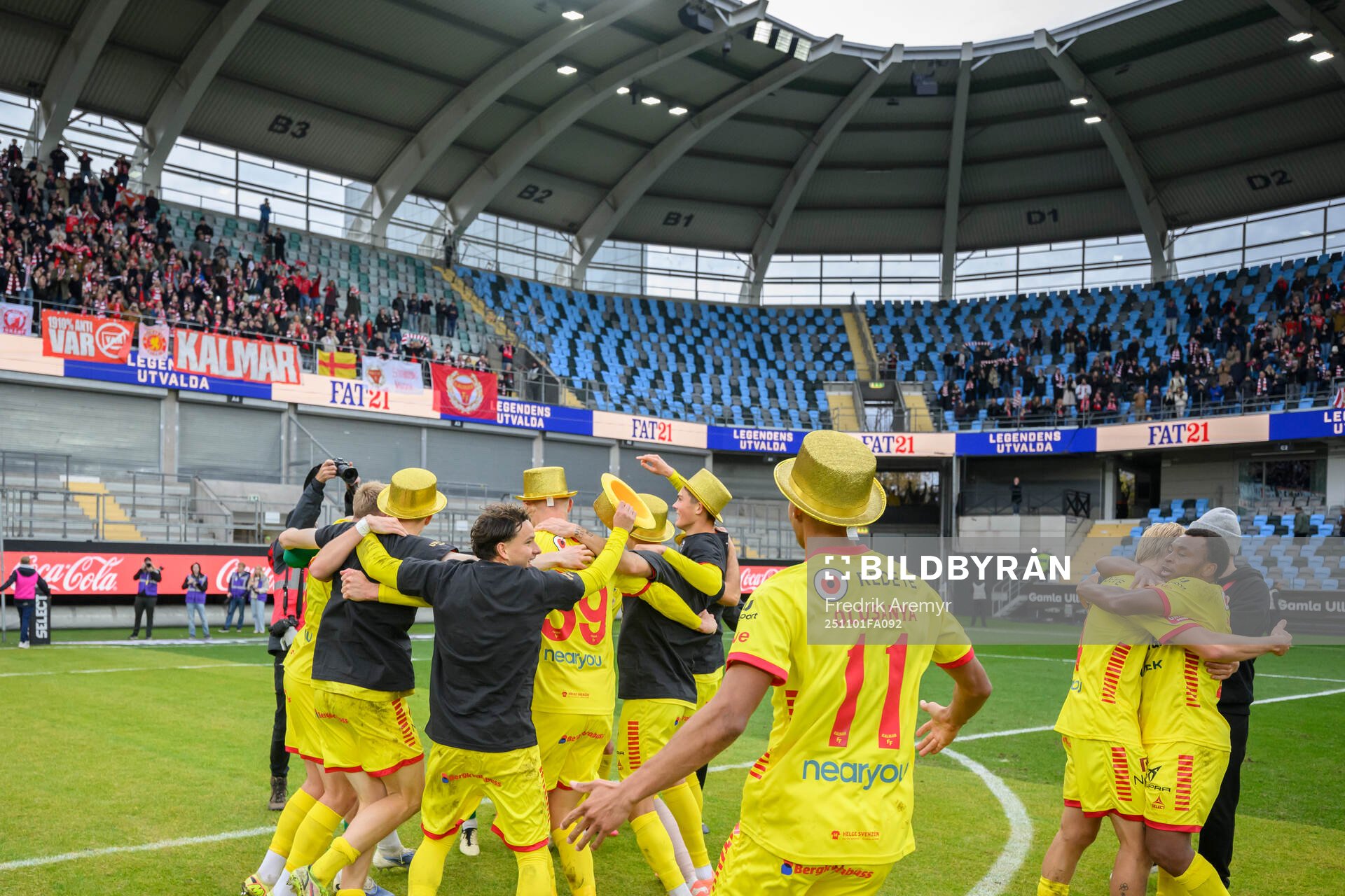 Kalmars spelare jublar