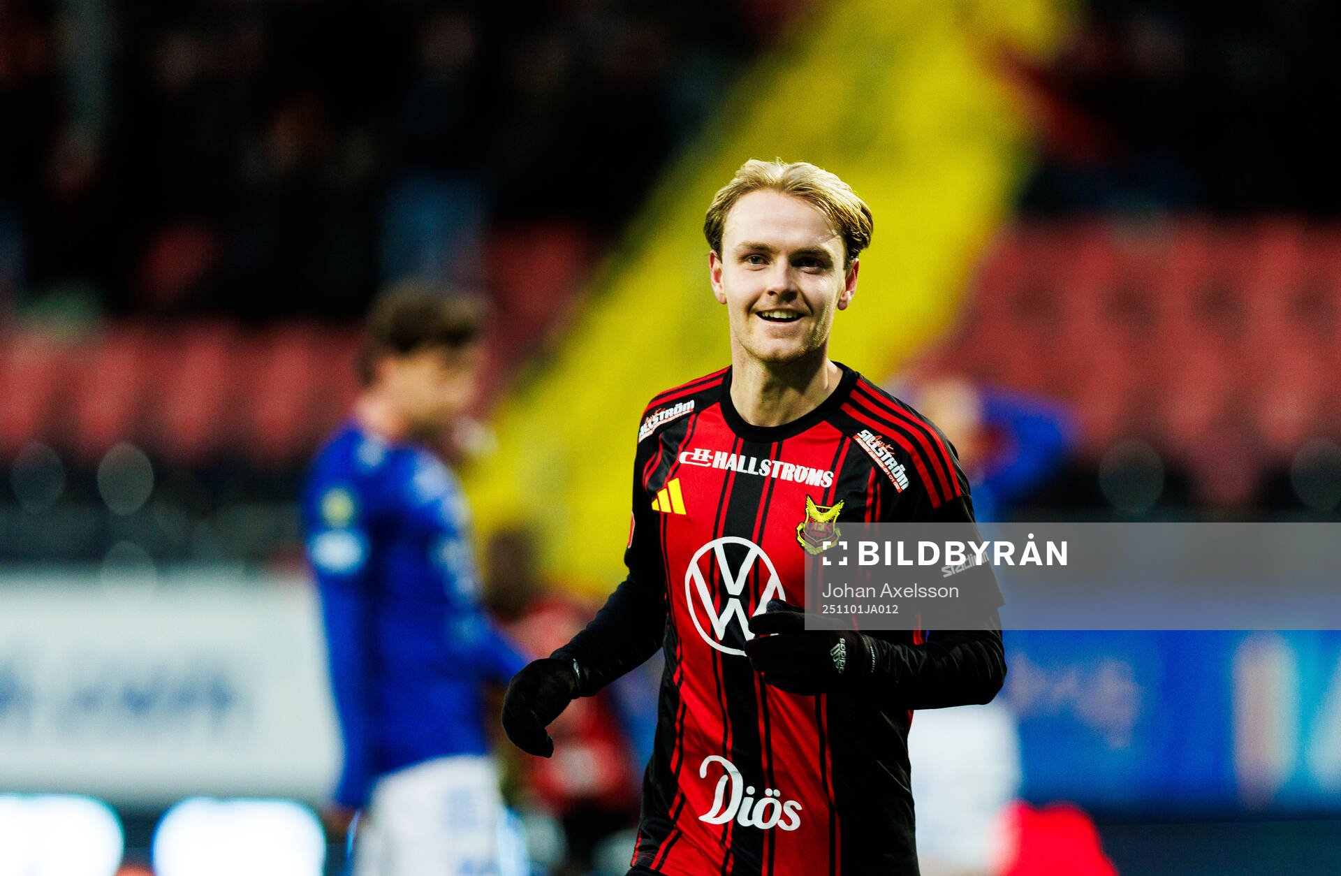 Östersunds Simon Marklund jublar