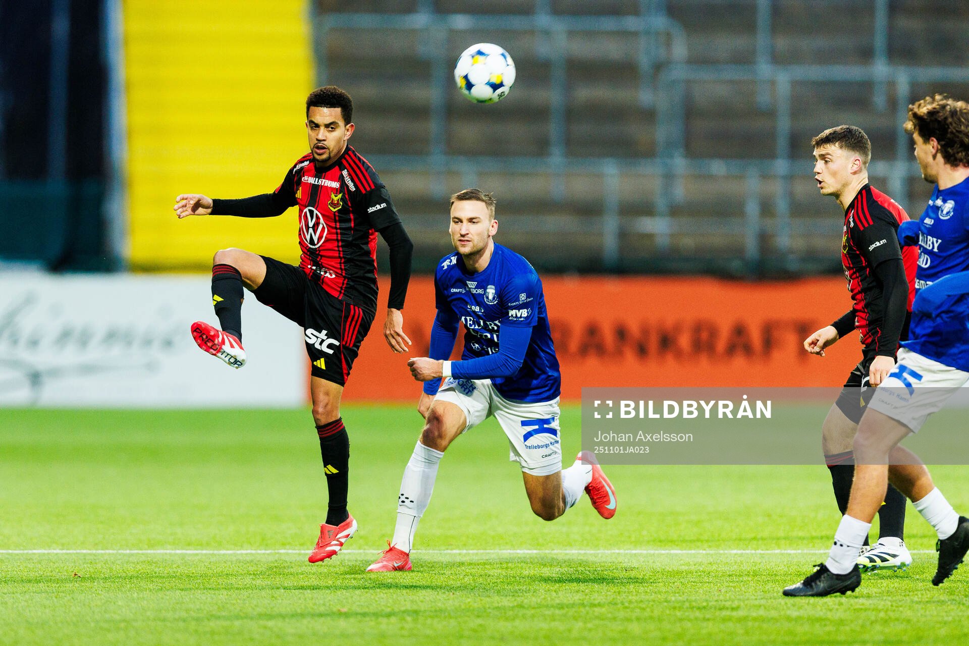 Östersunds Erick Brendon Pinheiro Da Silva och Trelleborgs