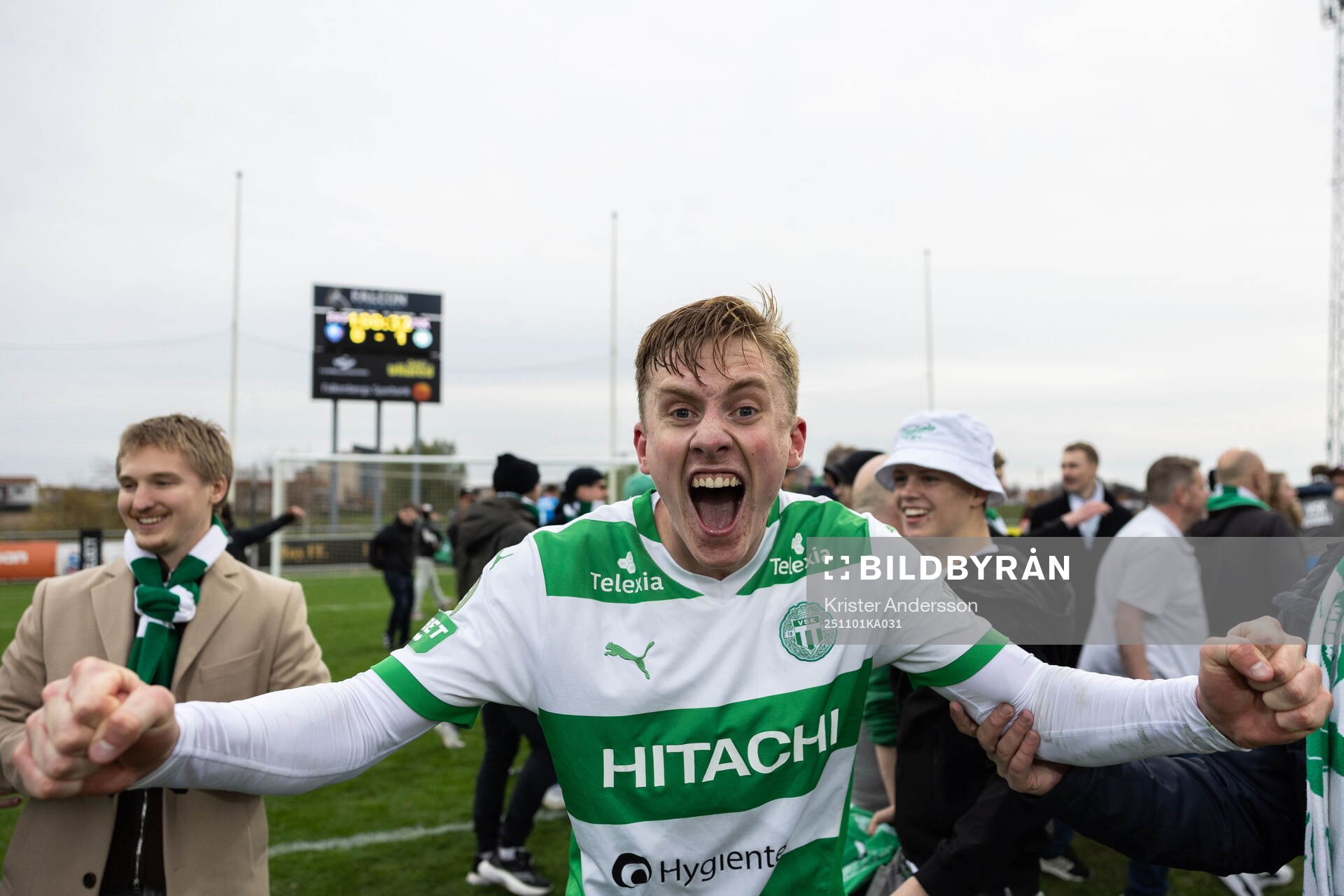 Västerås Karl Gunnarsson jublar