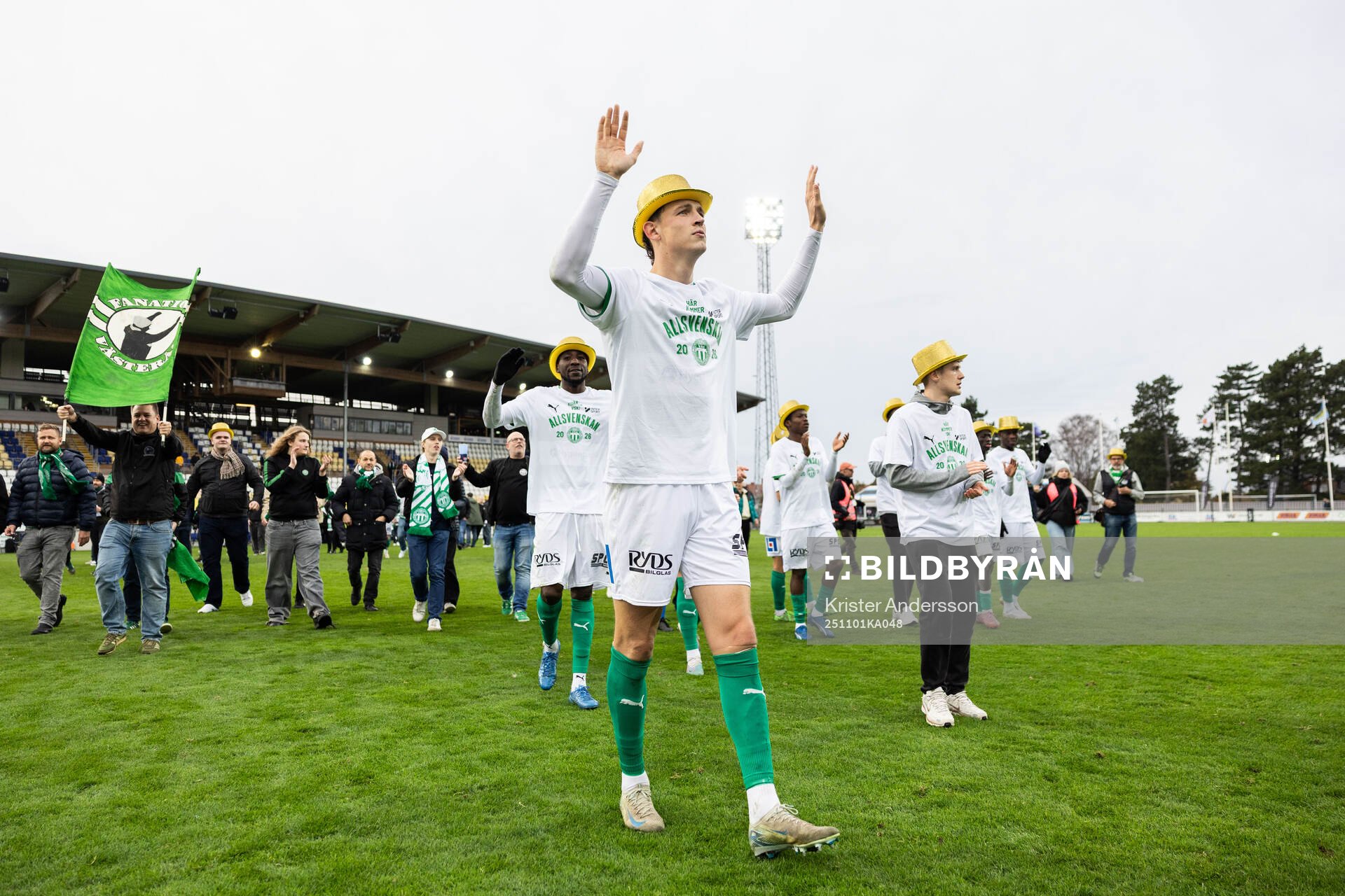 Västerås spelare jublar