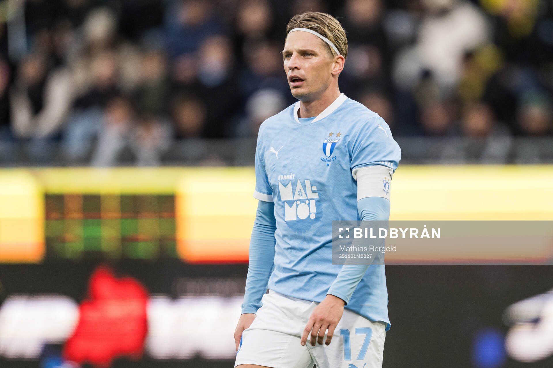 Malmö FFs Jens Stryger Larsen deppar