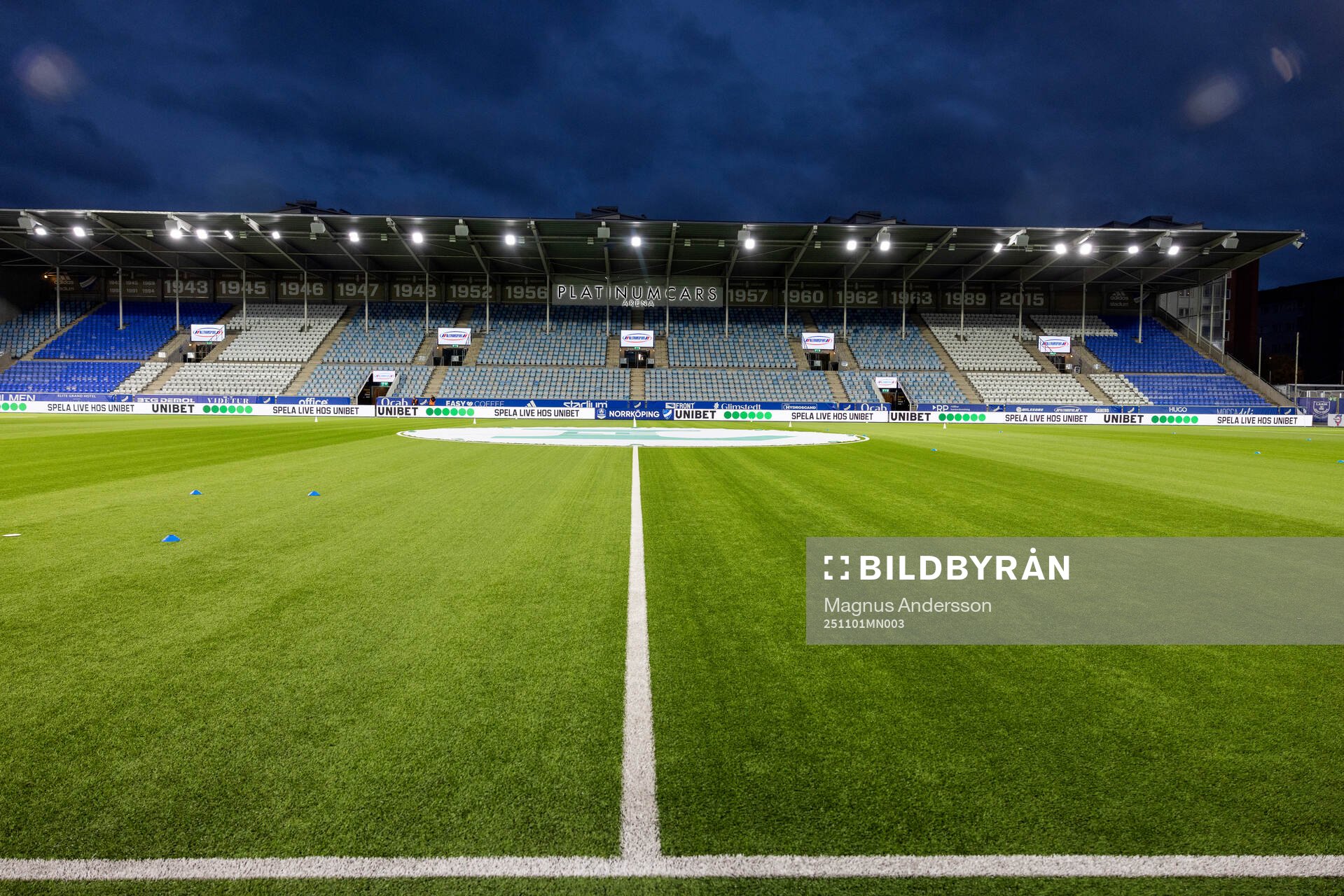 Interiör vy av Platinumcars arena