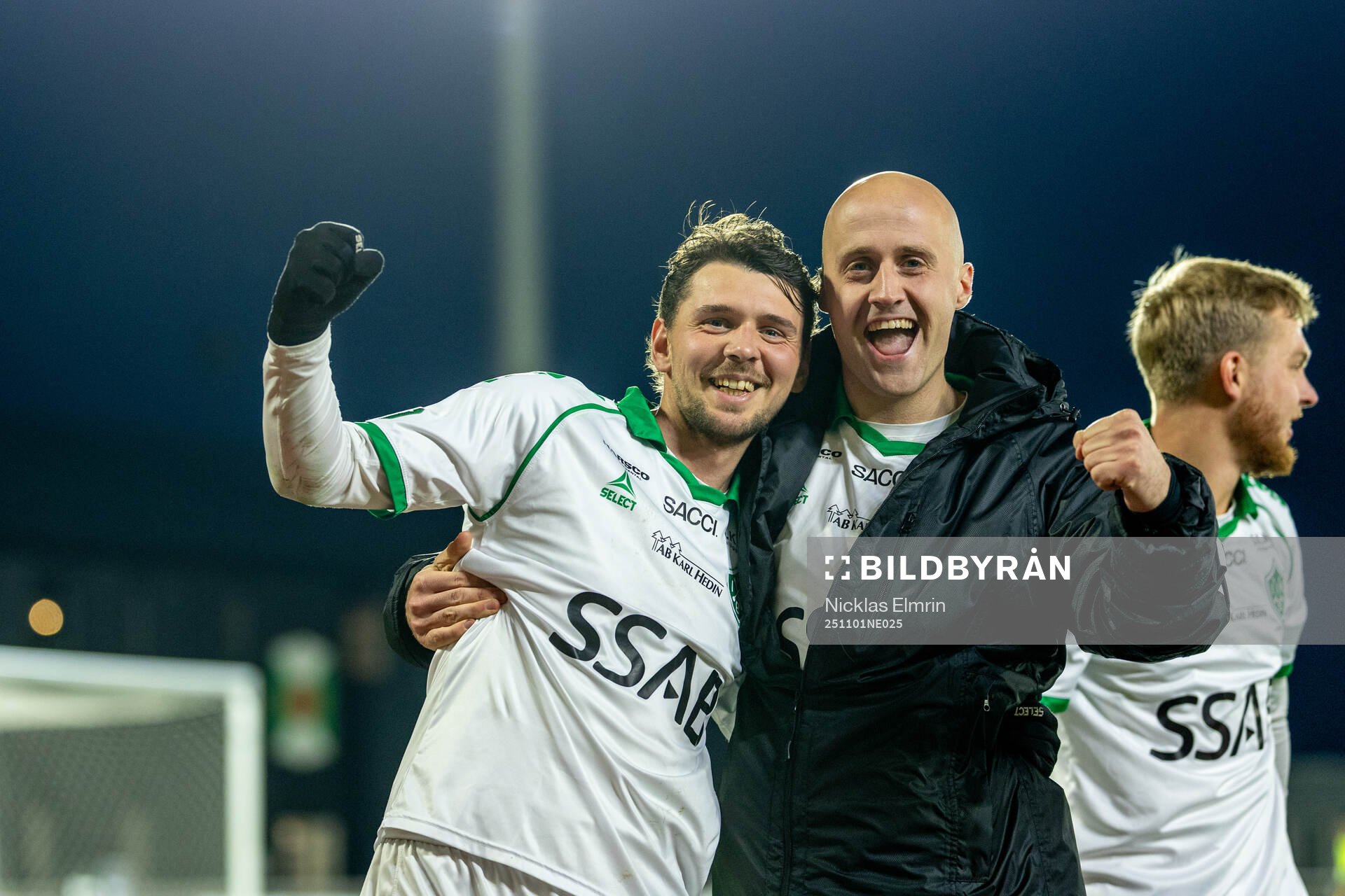 Brages Pontus Jonsson och Anton Lundin jublar