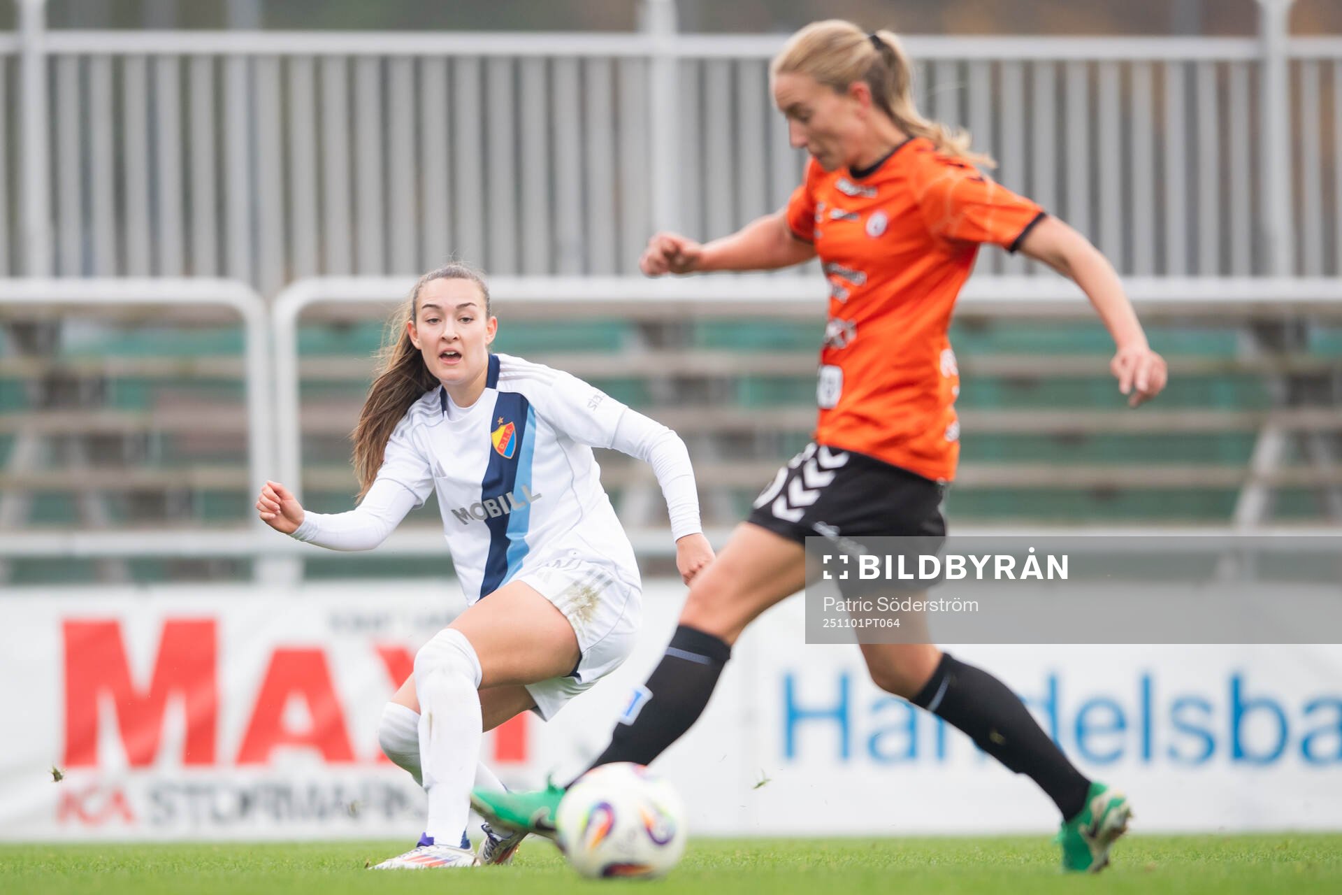 Djurgårdens Lucia Duras och Kristianstads Lucy Roberts