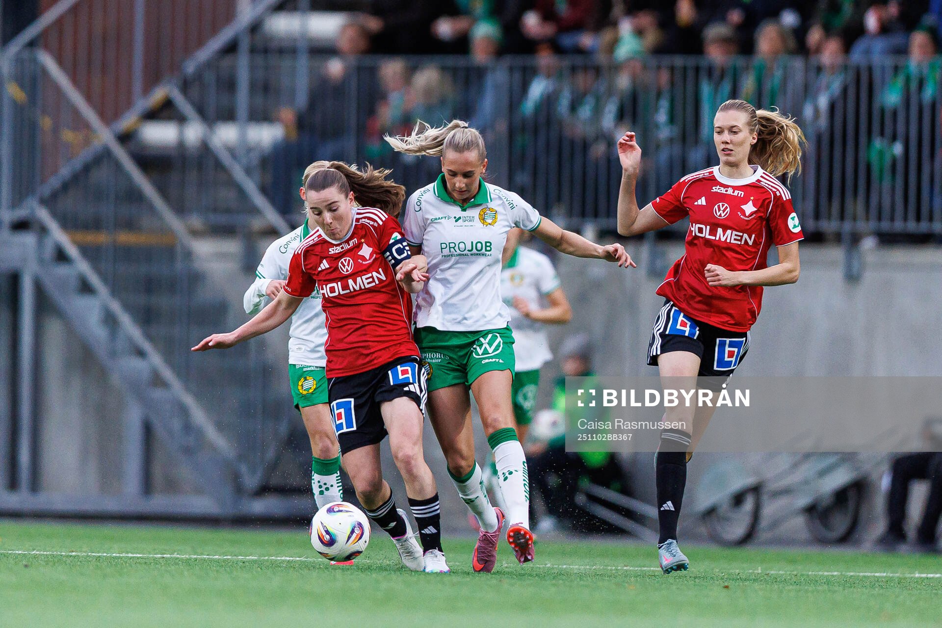 IFK Norrköpings Carrie Jones och Hammarbys Ellen Wangerheim