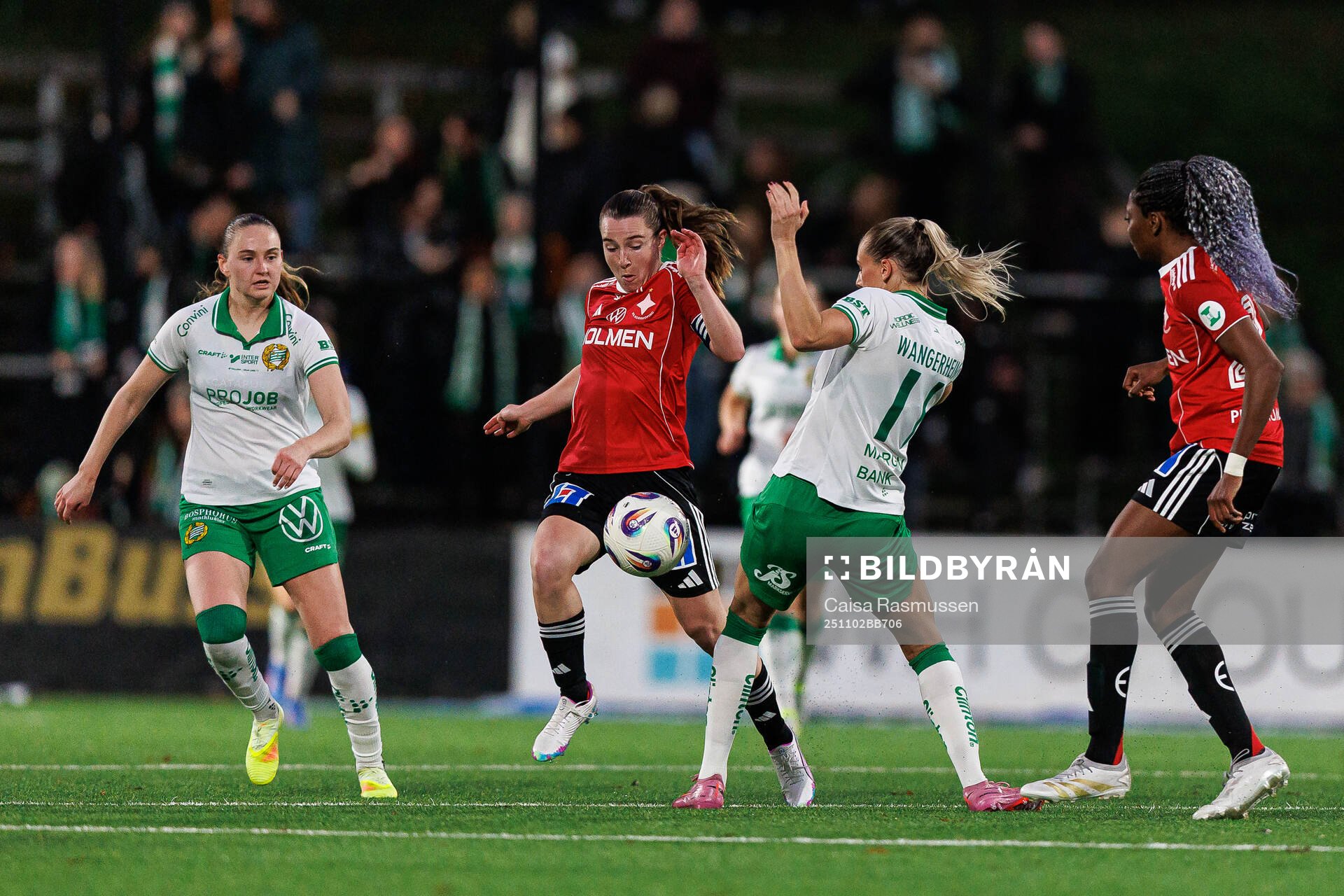 IFK Norrköpings Carrie Jones och Hammarbys Ellen Wangerheim