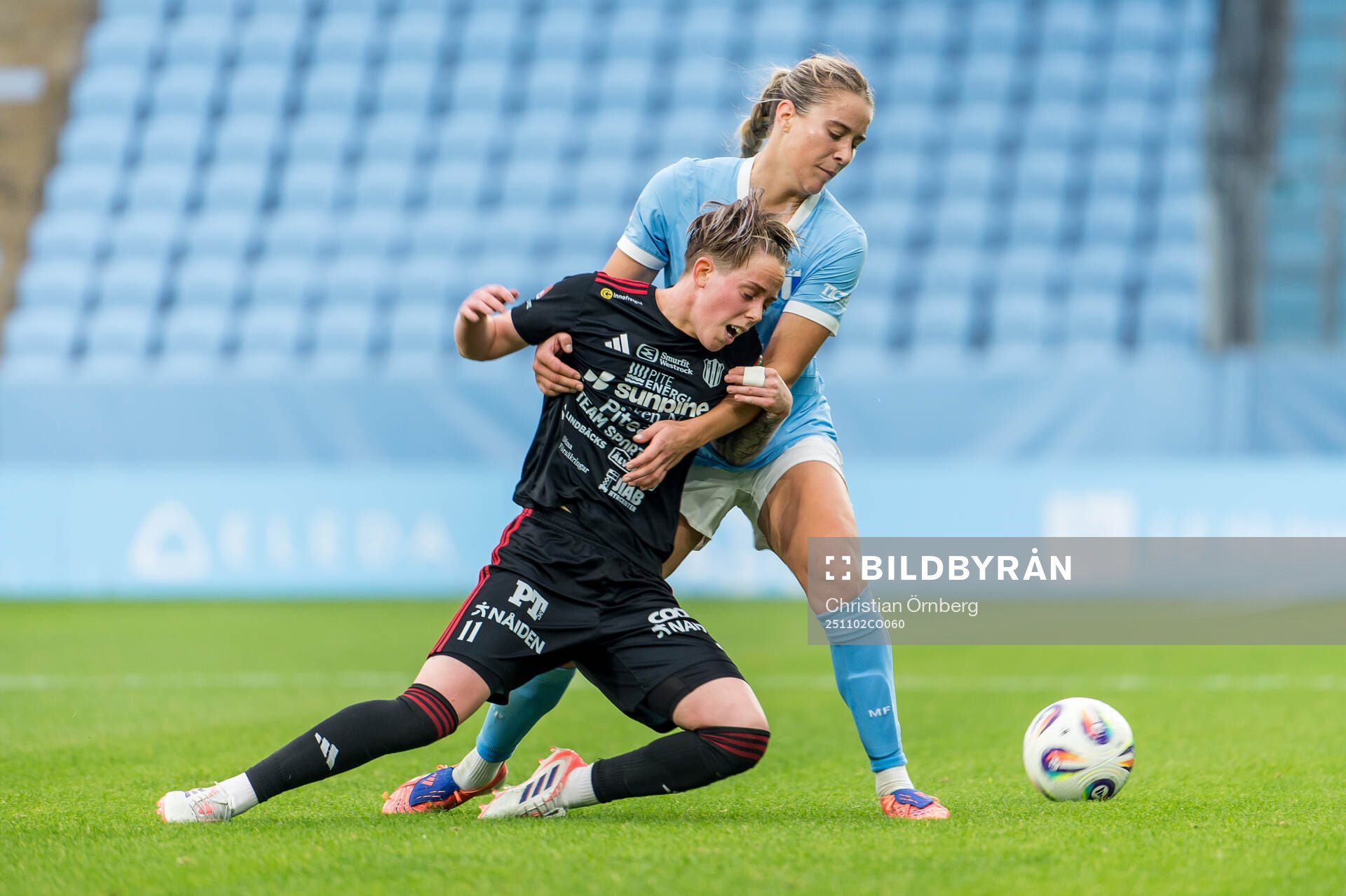 Piteås Cecilia Edlund och Malmö FFs Courtney Nevin