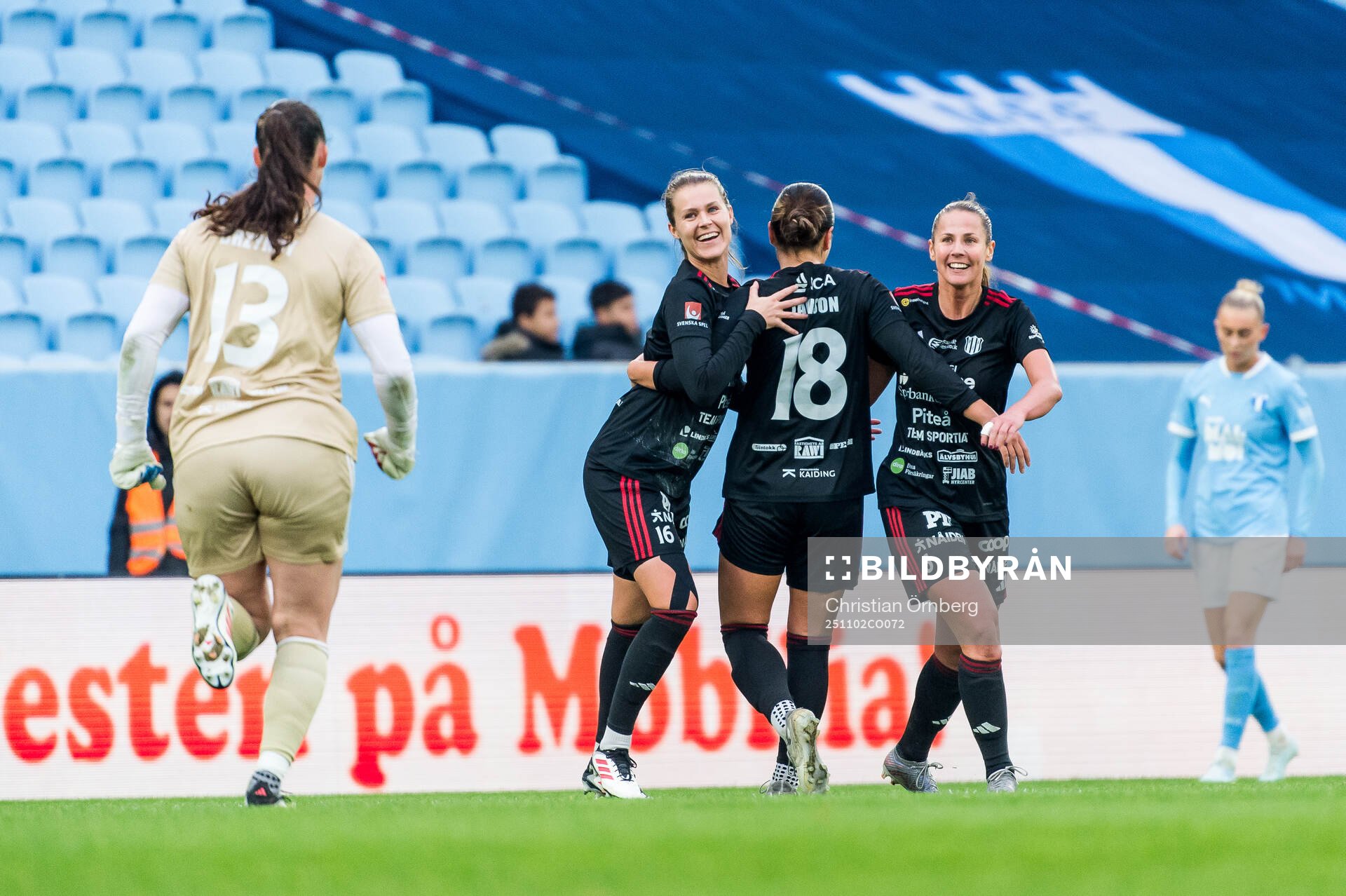 Piteås Maja Green, Jane Lawson Willis och Olivia Holm