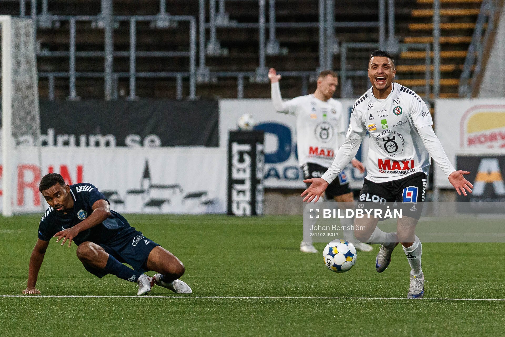 Örebros Ahmed Yasin reagerar
