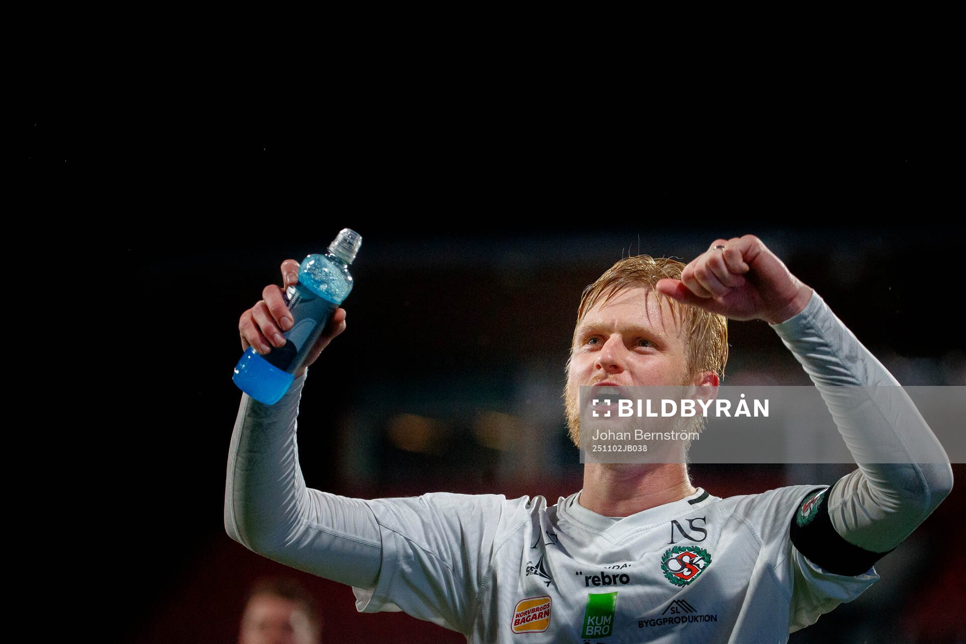 Örebros Karl Holmberg jublar