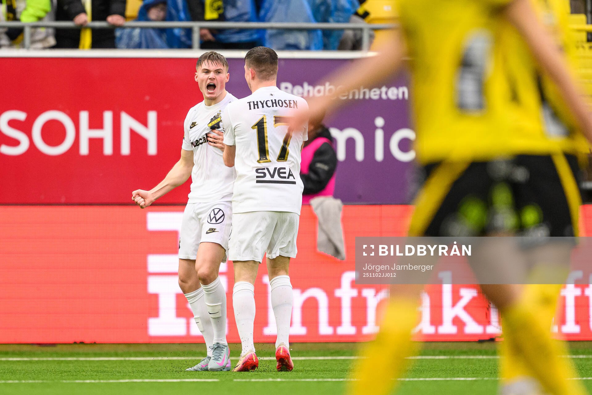 AIKs Erik Hovden Flataker jublar