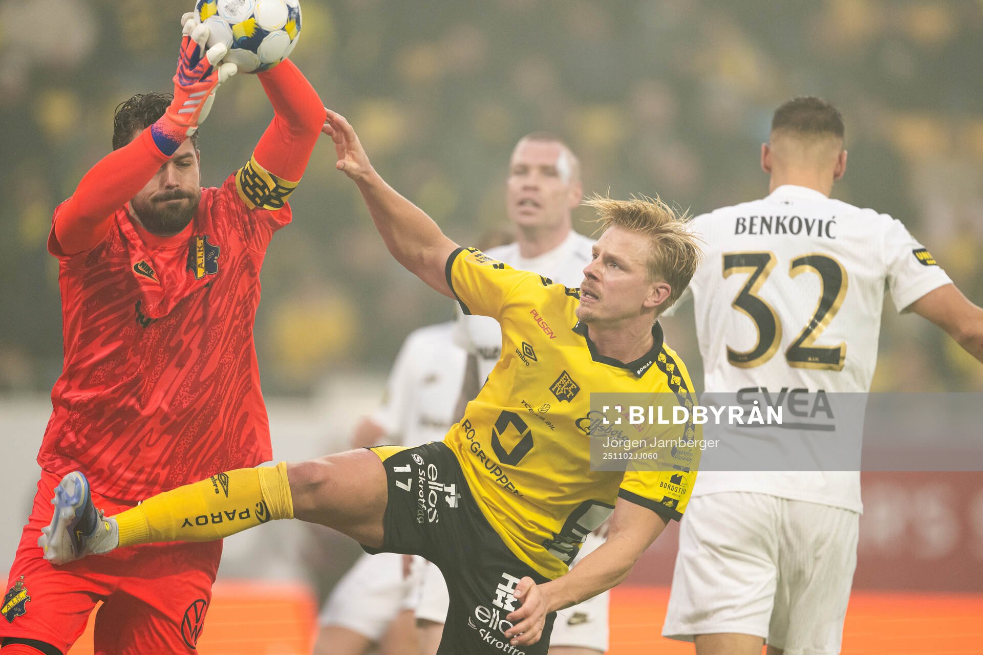 AIKs målvakt Kristoffer Nordfeldt och Elfsborgs Per Frick