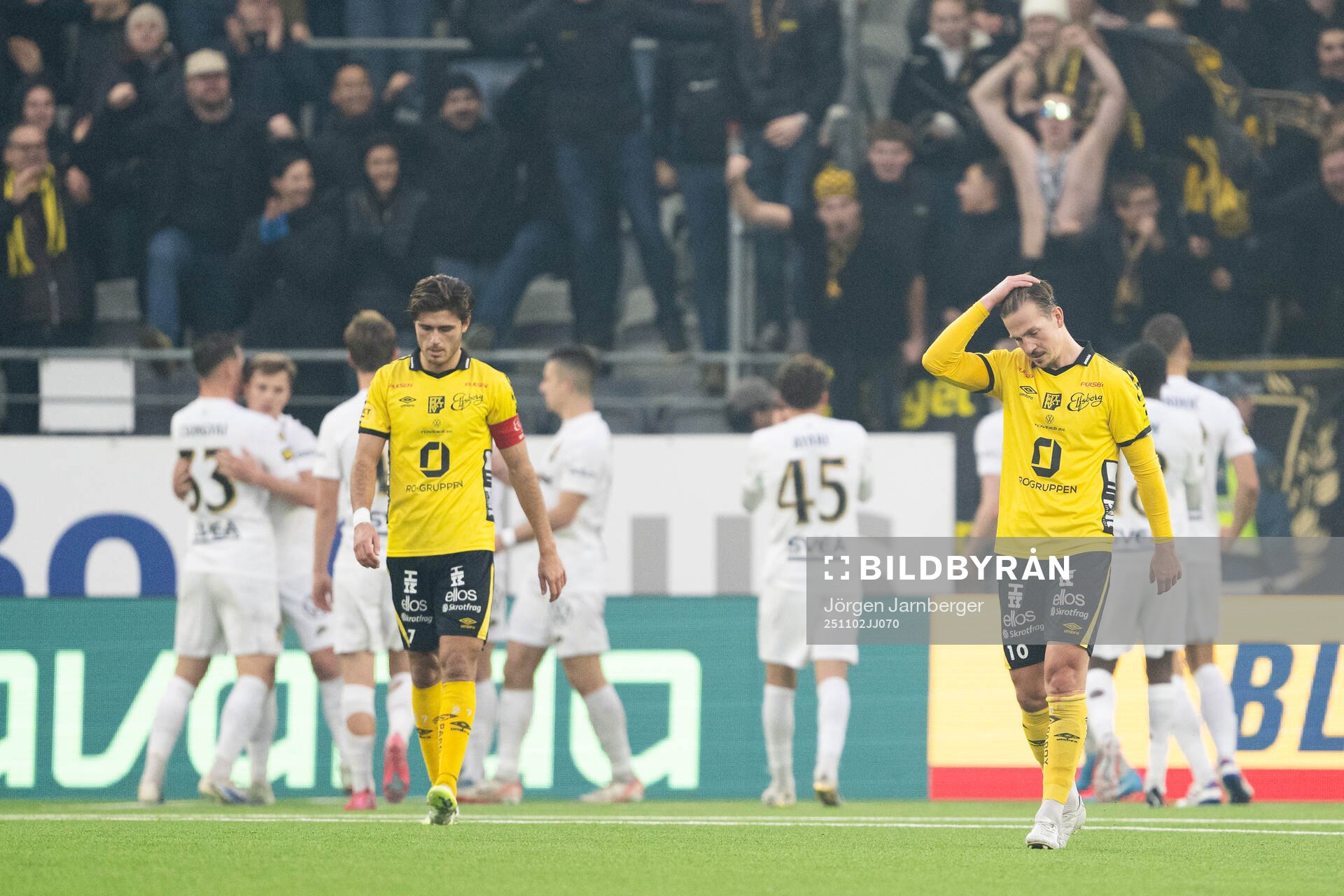 Elfsborgs Simon Olsson och Besfort Zeneli deppar