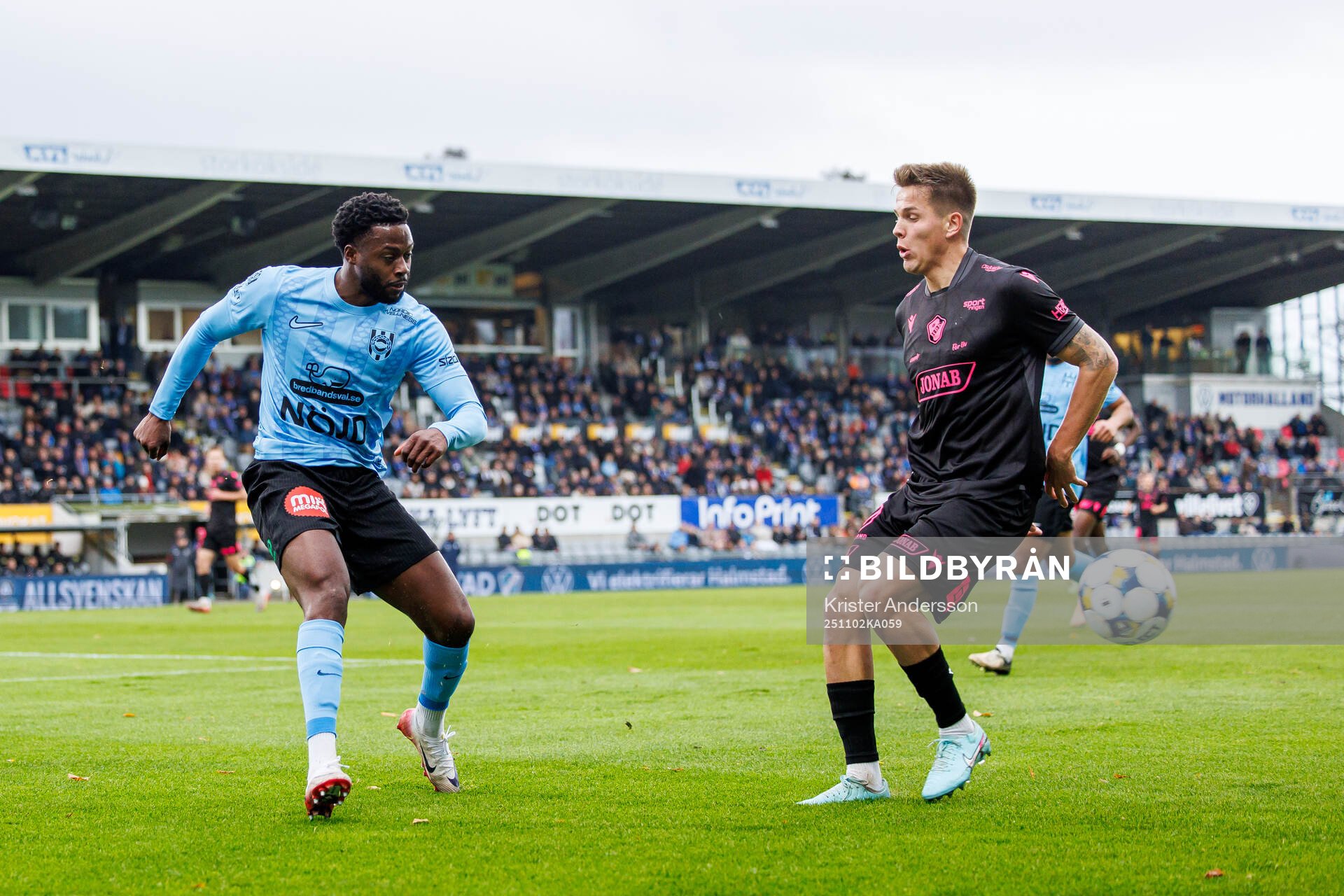 Brommapojkarnas Isak Ssali Ssewankambo och Halmstads Niilo