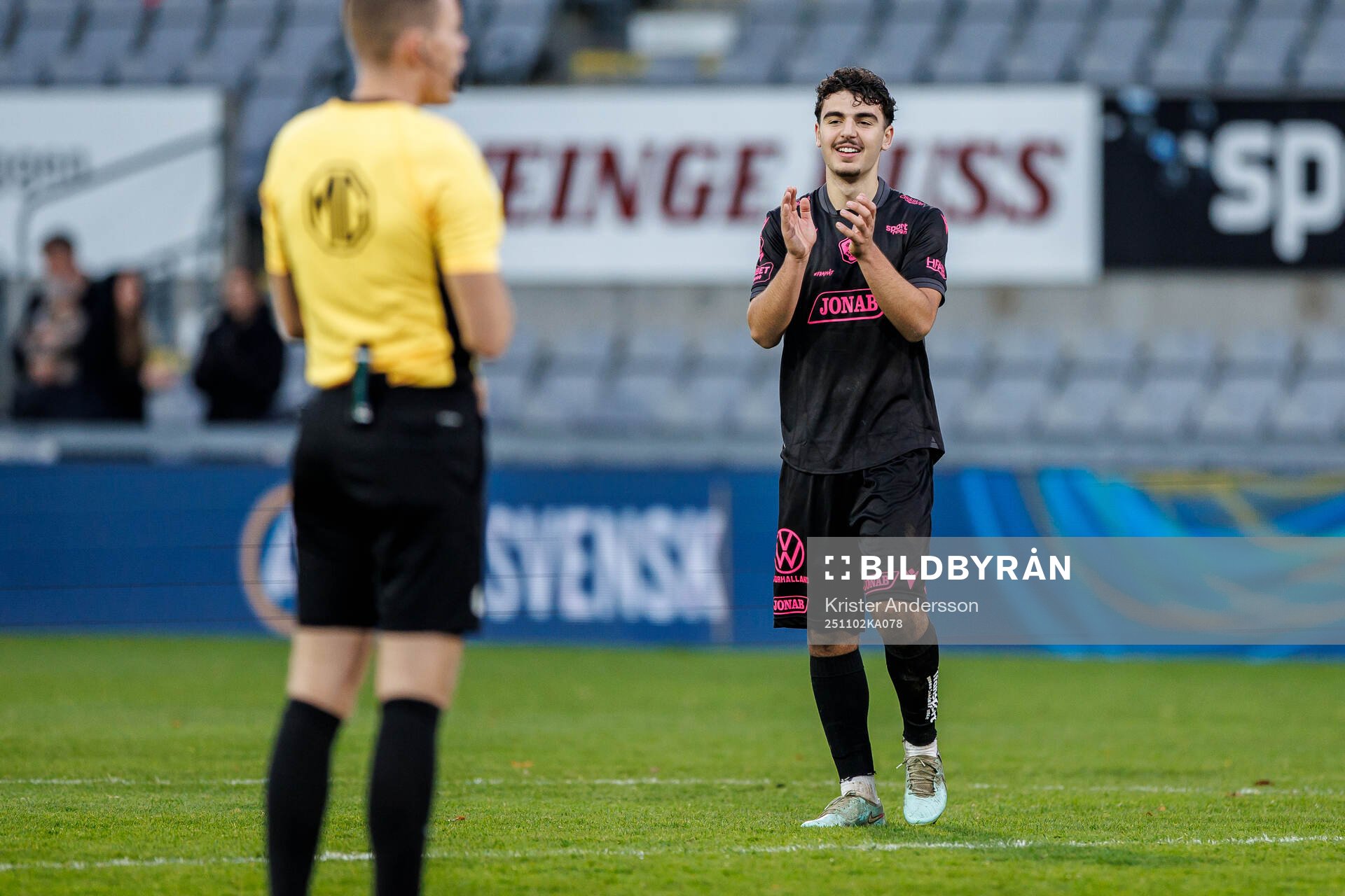 Halmstads Bleon Kurtulus jublar