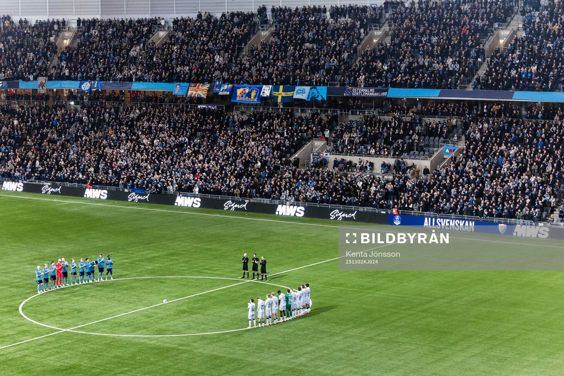 3Arena med Djurgårdens och IFK Göteborgs spelare
