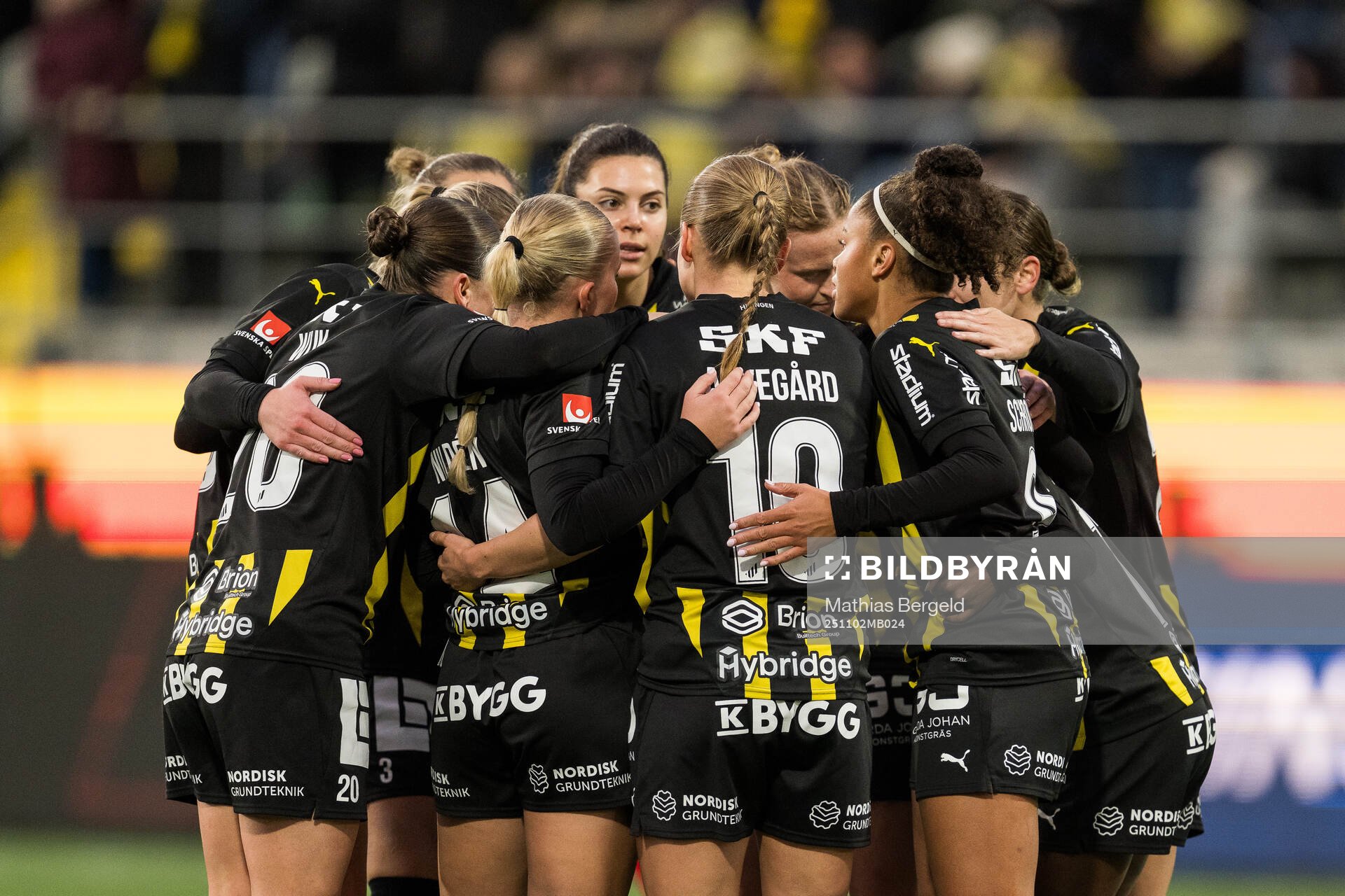 Häckens Felicia Schröder jublar