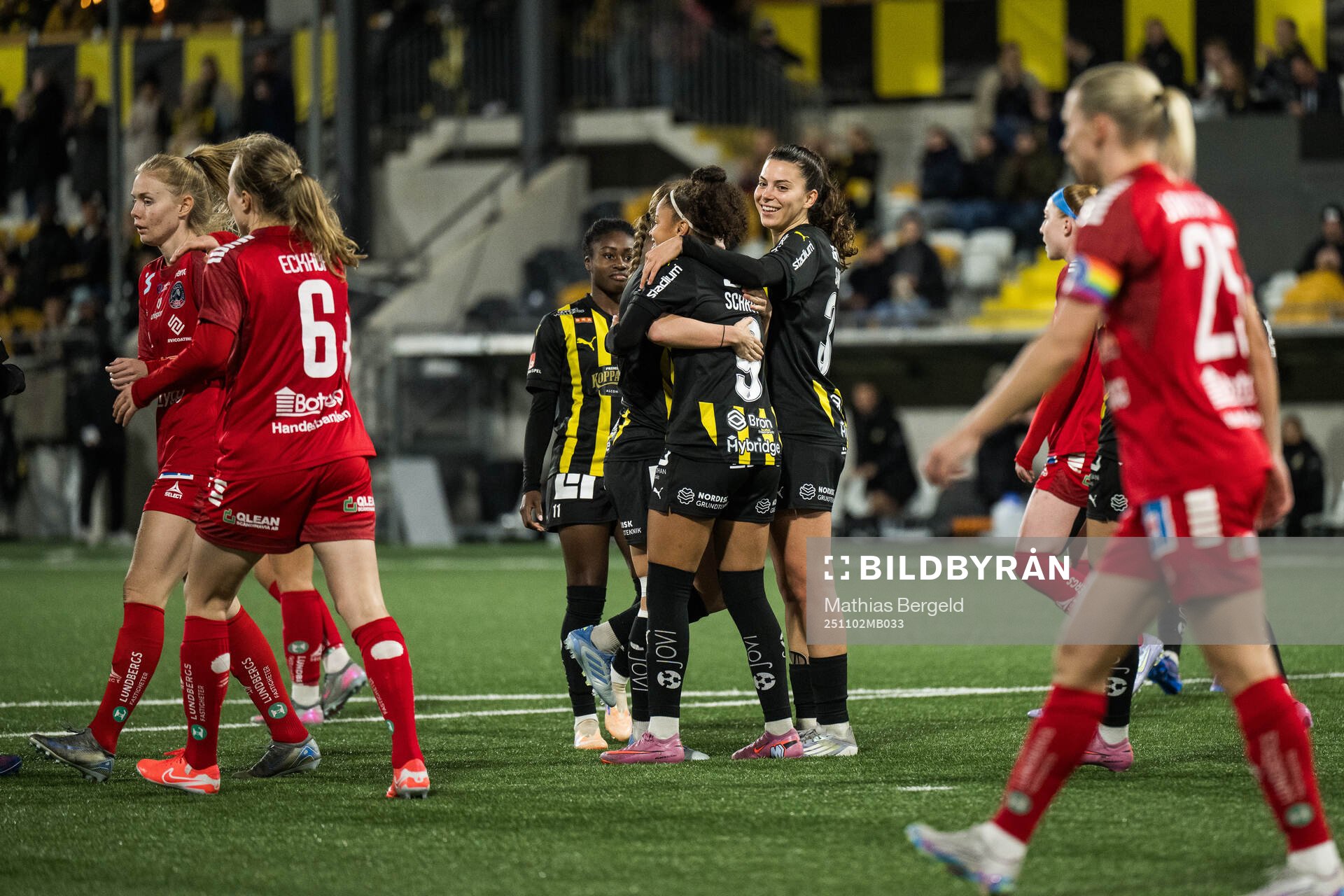 Häckens Monica Jusu Bah, Anna Anvegård, Felicia Schröder