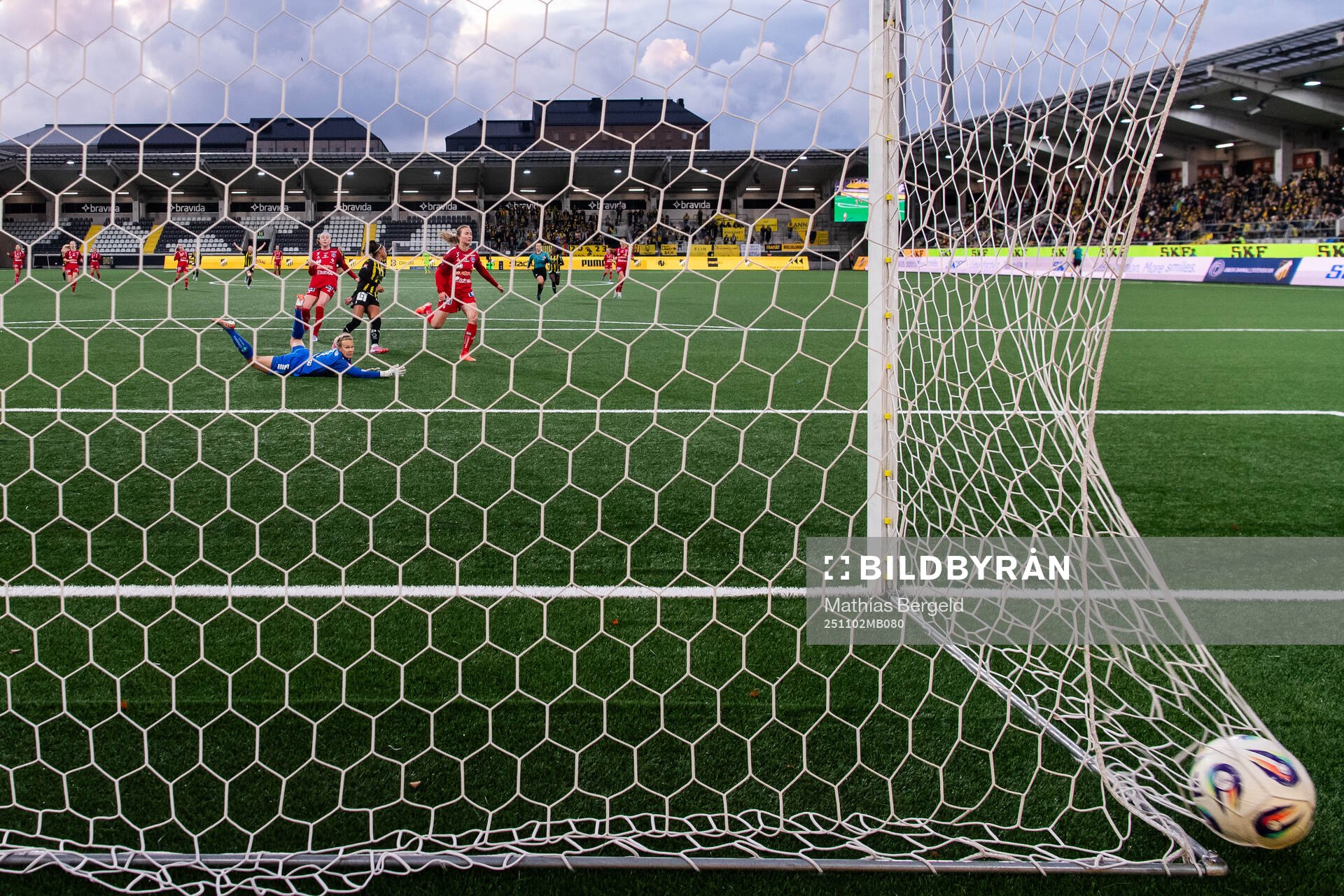 Häckens Felicia Schröder gör 2-0 bakom Linköpings