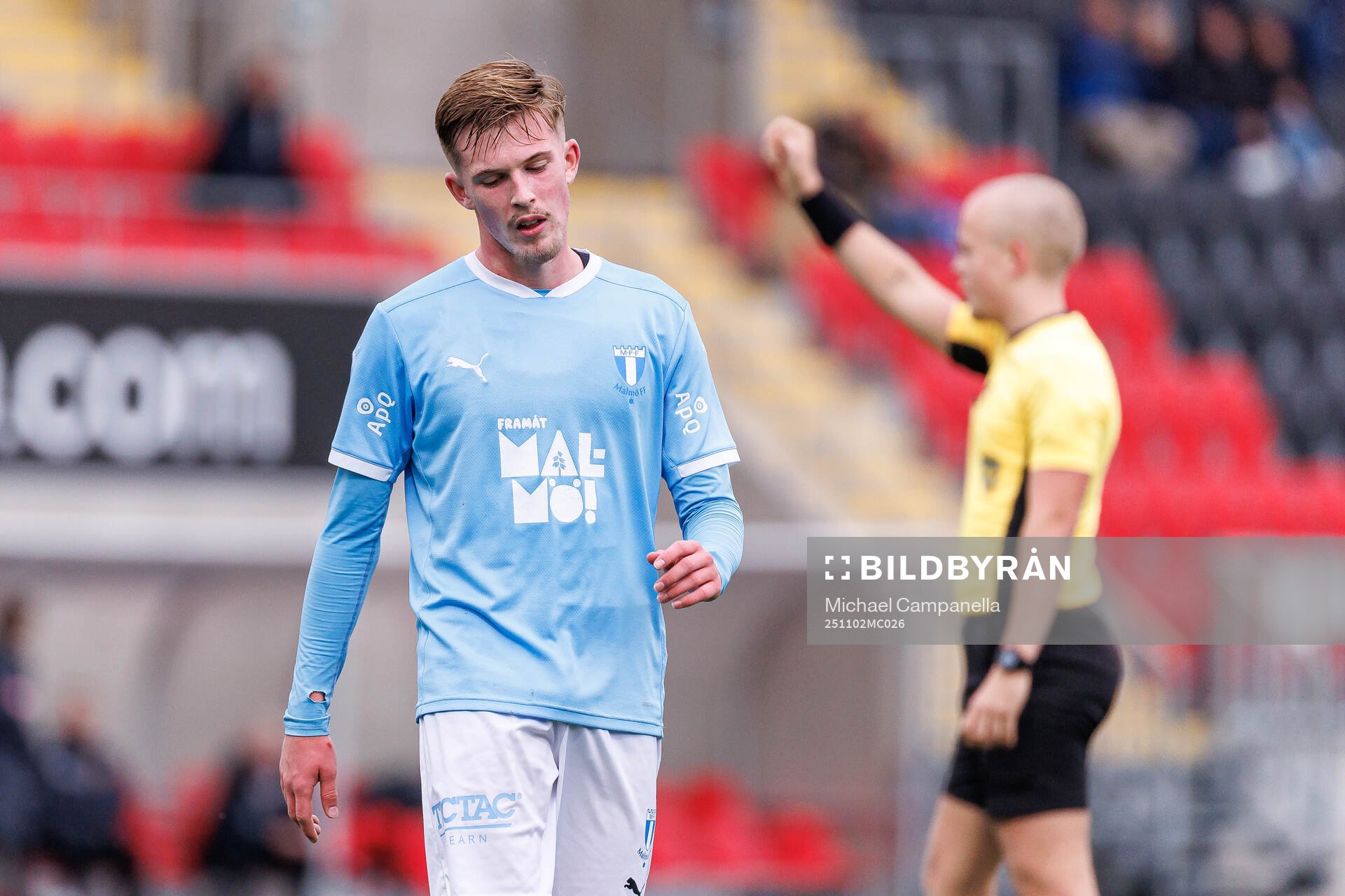 Malmö FFs Emilijan Andersson deppar