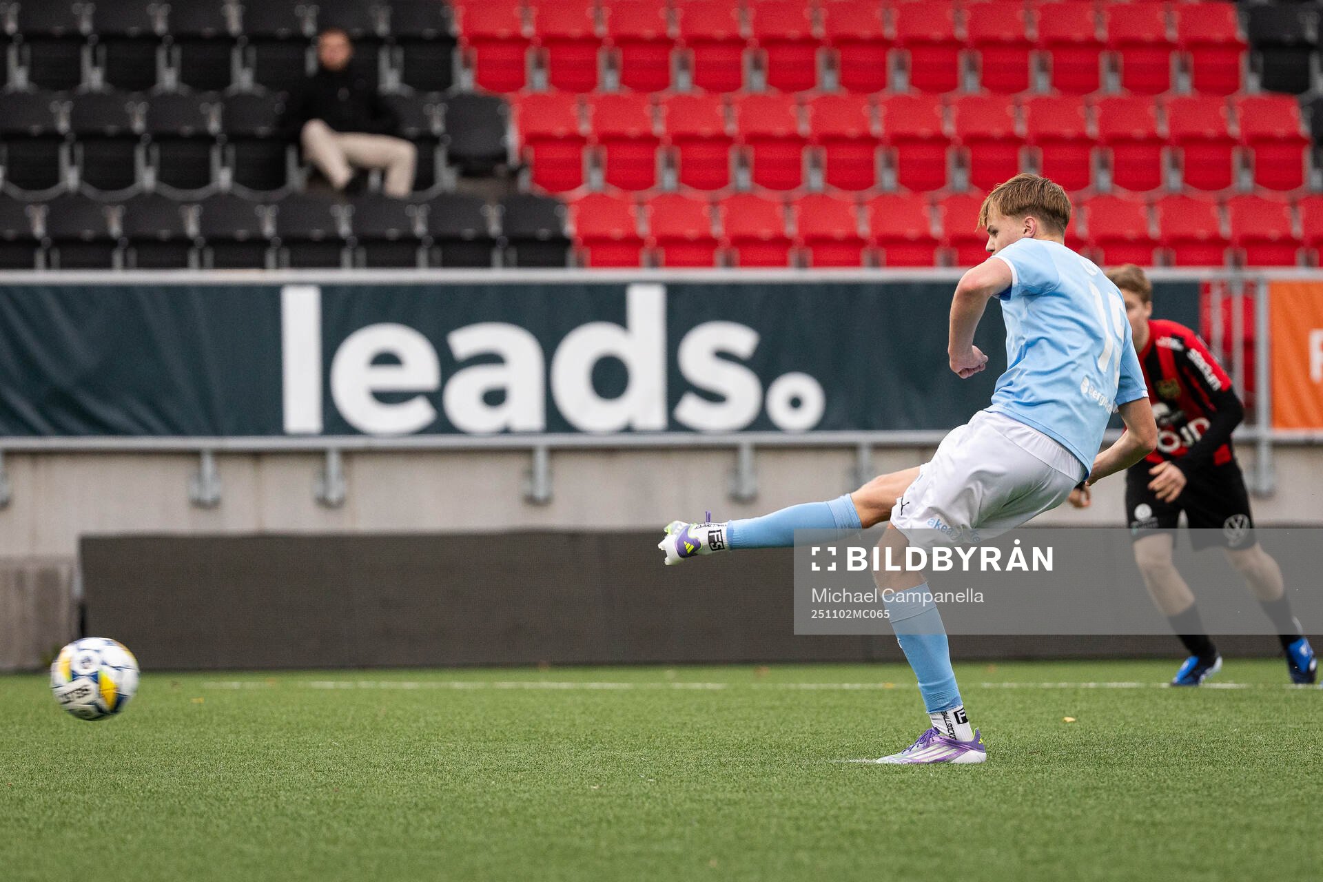 Malmö FFs Elliot Uddenäs gör 2-2 mål