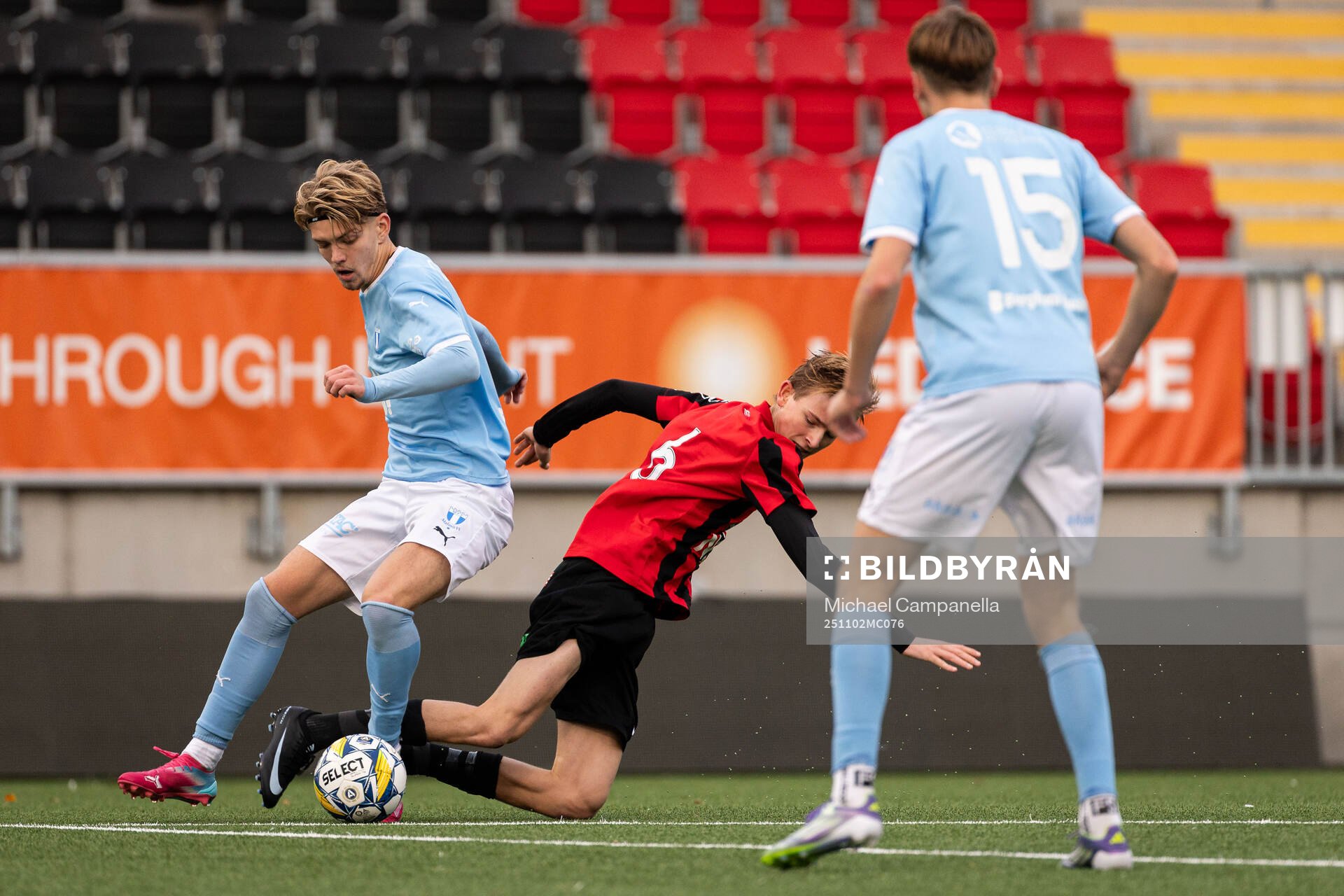 Malmö FFs Elliott Andersson och Brommapojkarnas  Malcolm