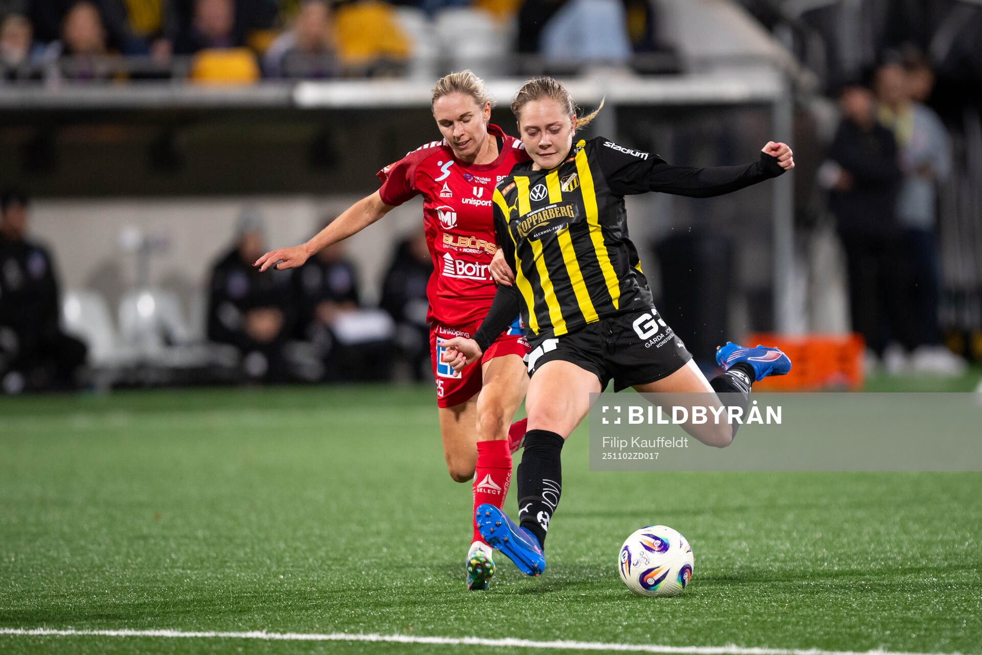 Linköpings Jonna Andersson och Häckens Alice Bergström