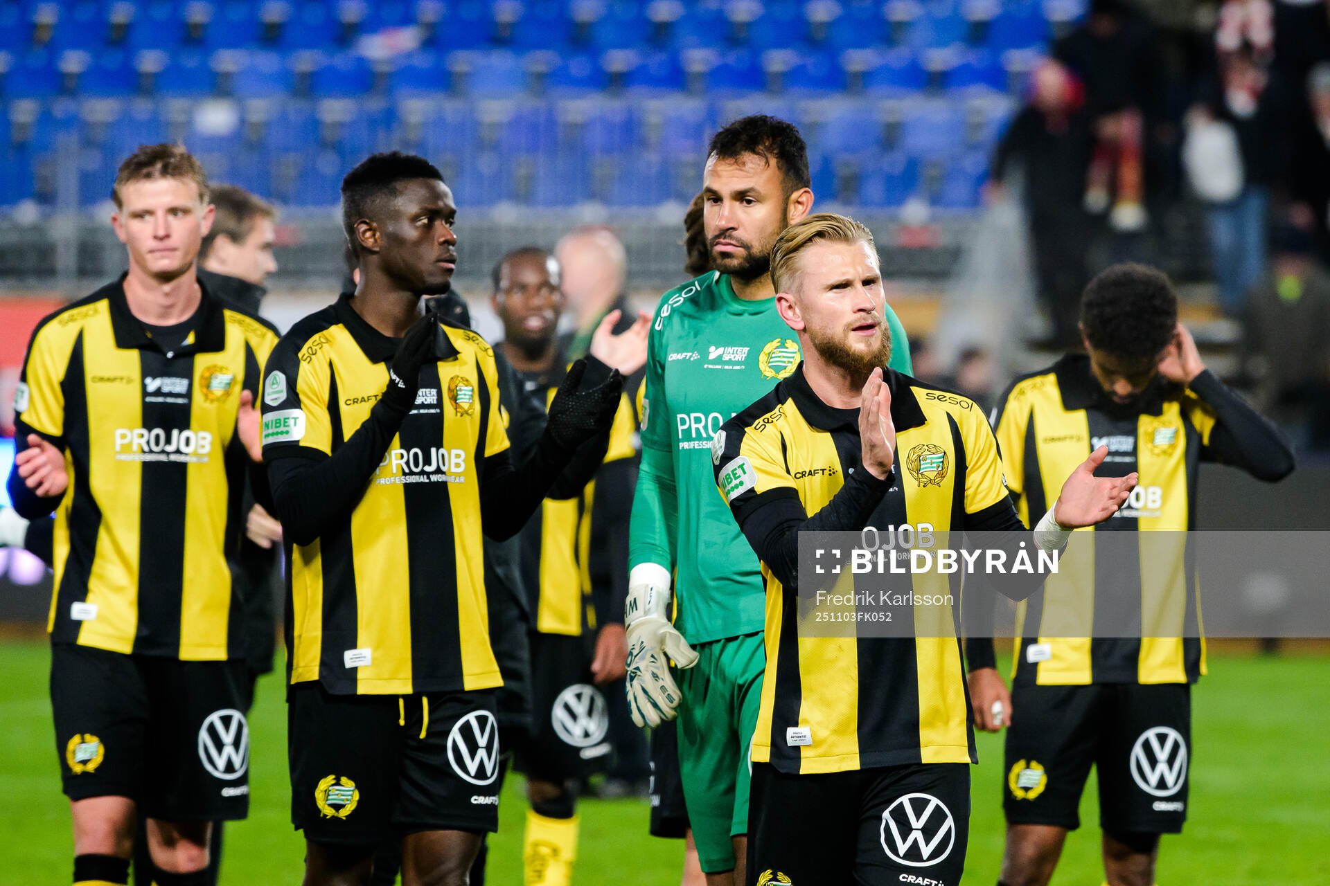 Hammarbys spelare tackar publiken