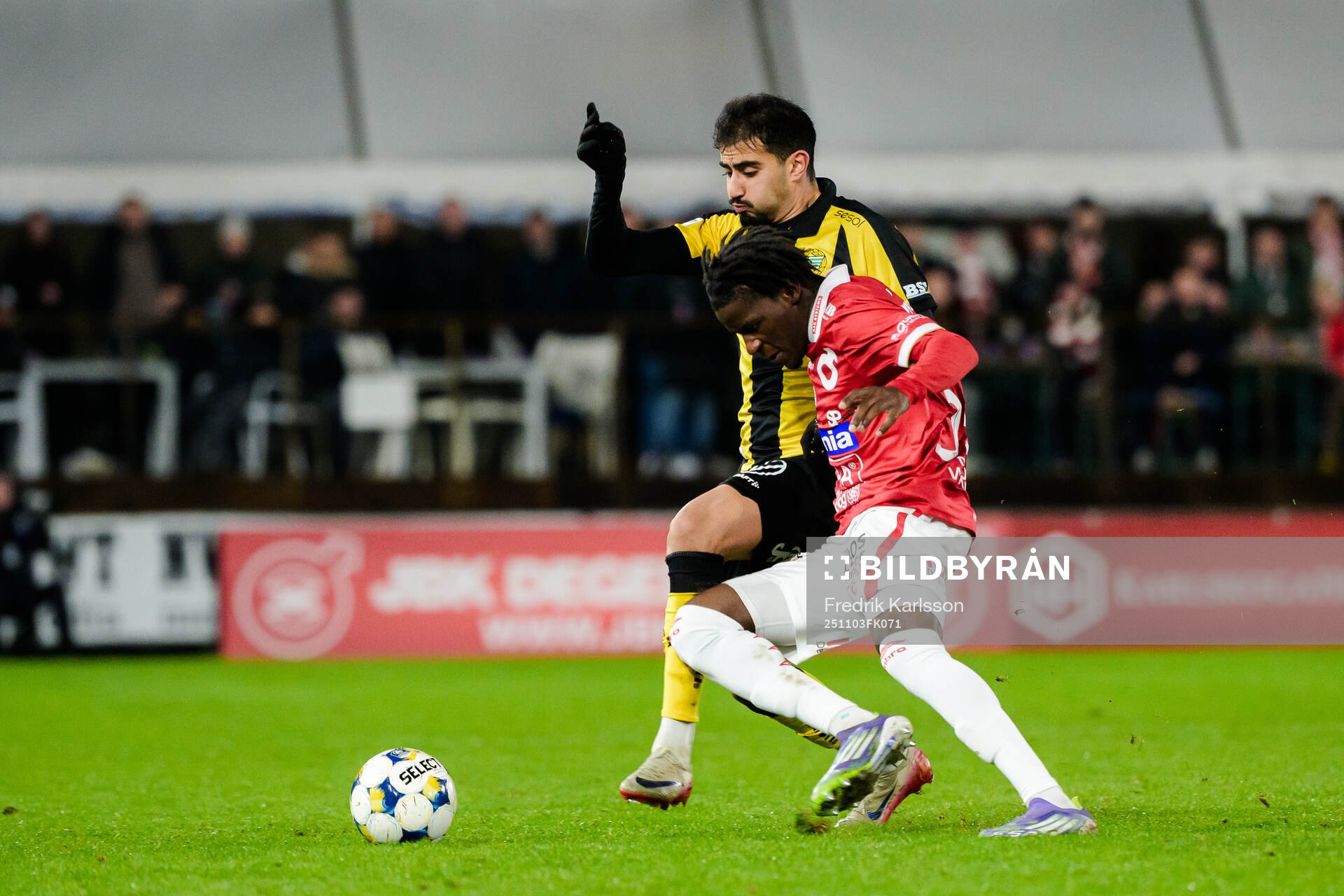Hammarbys Montader Madjed och Degerfors Philippe Ndinga