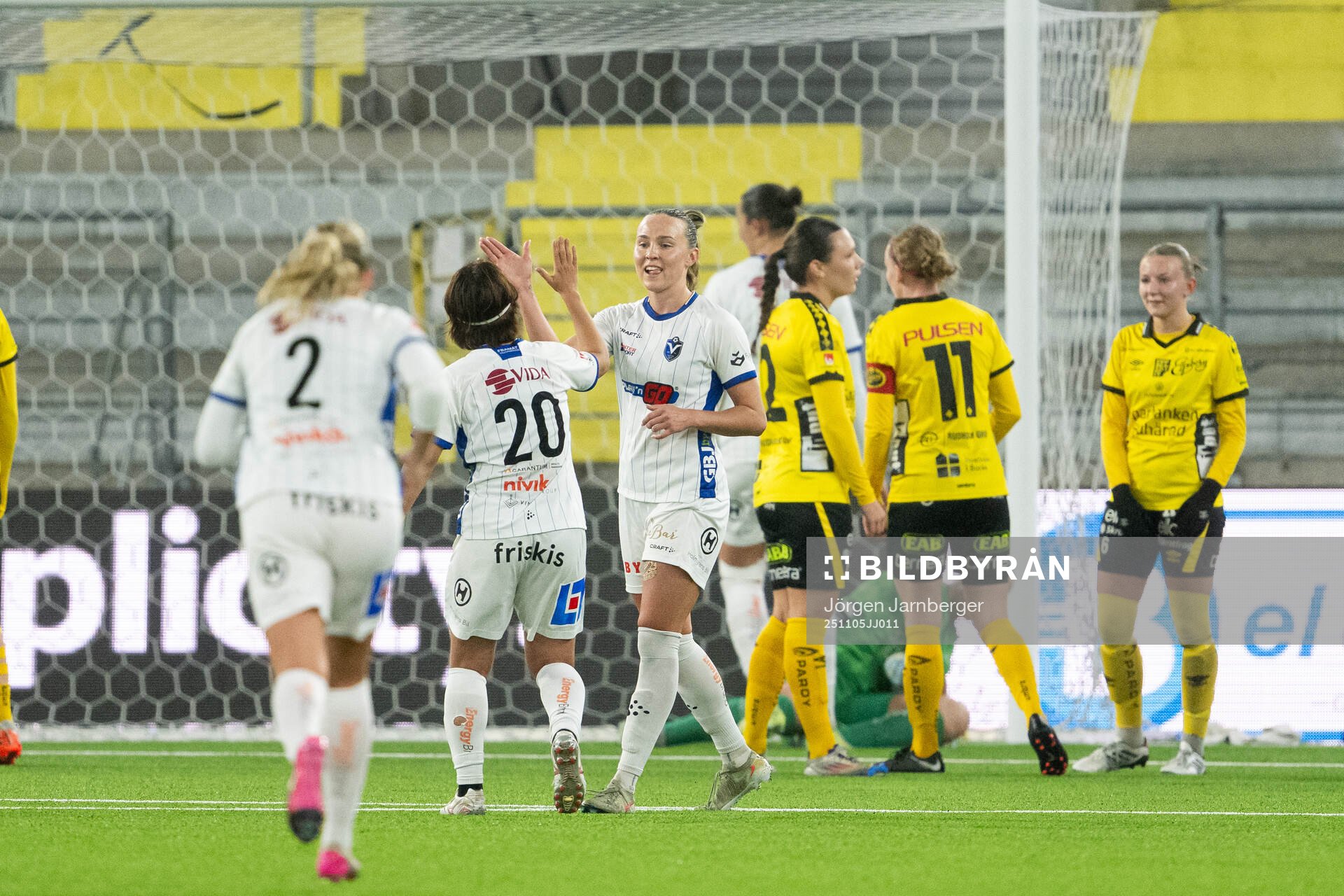 Växjö DFFs Larkin Russel jublar