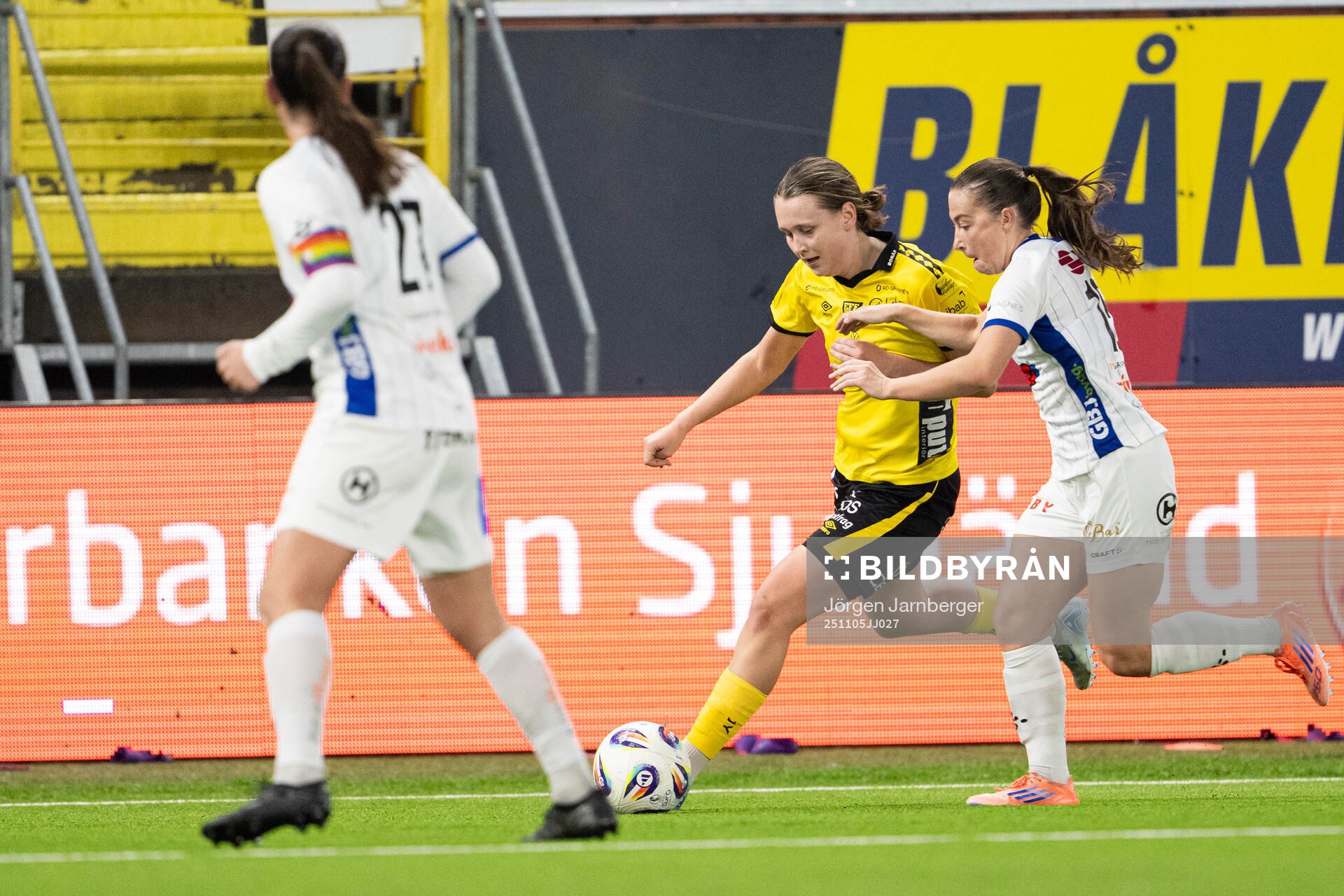 Elfsborgs Ellen Nilsson och Växjö DFFs Mariann Høgh