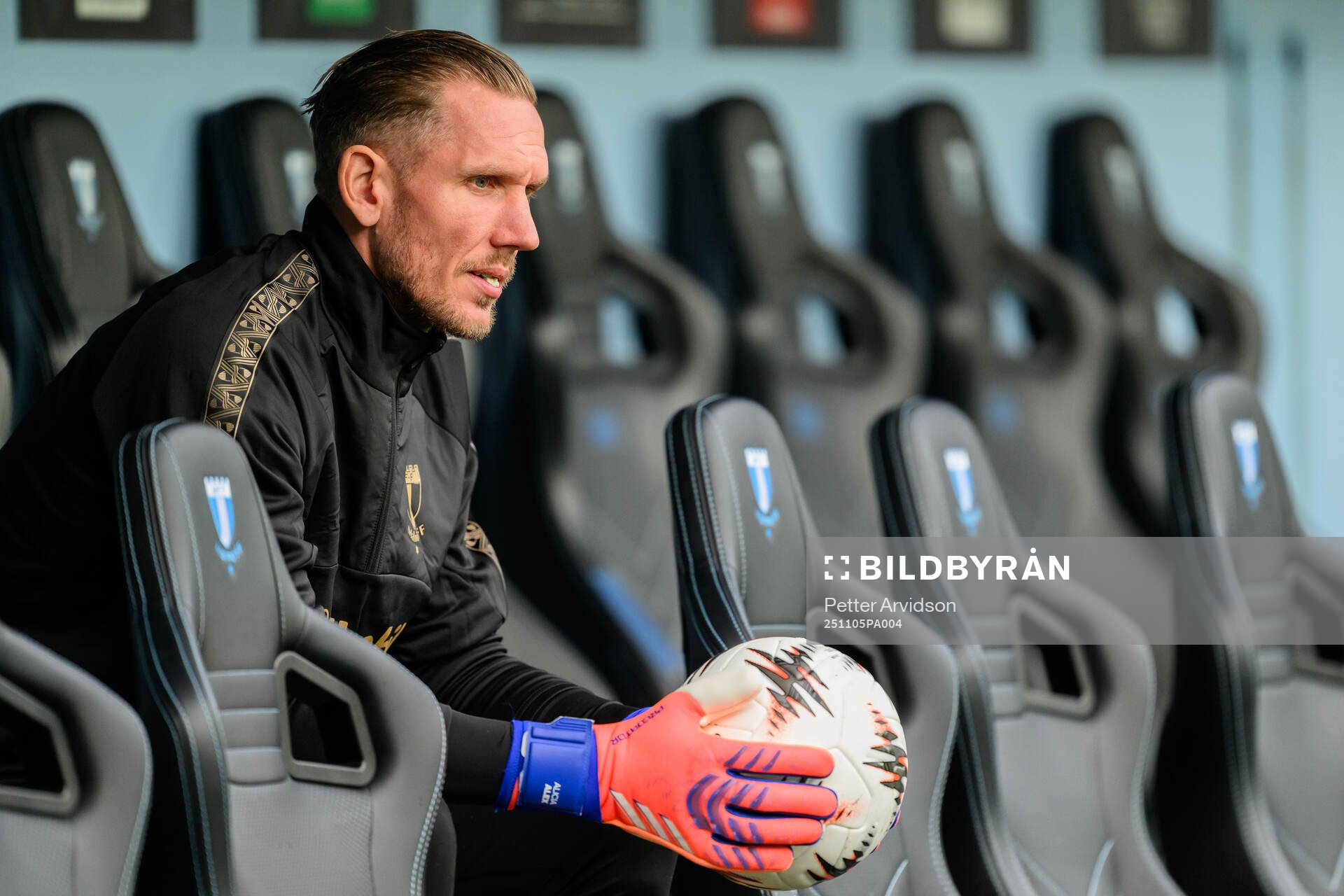 Goalkeeper Robin Olsen