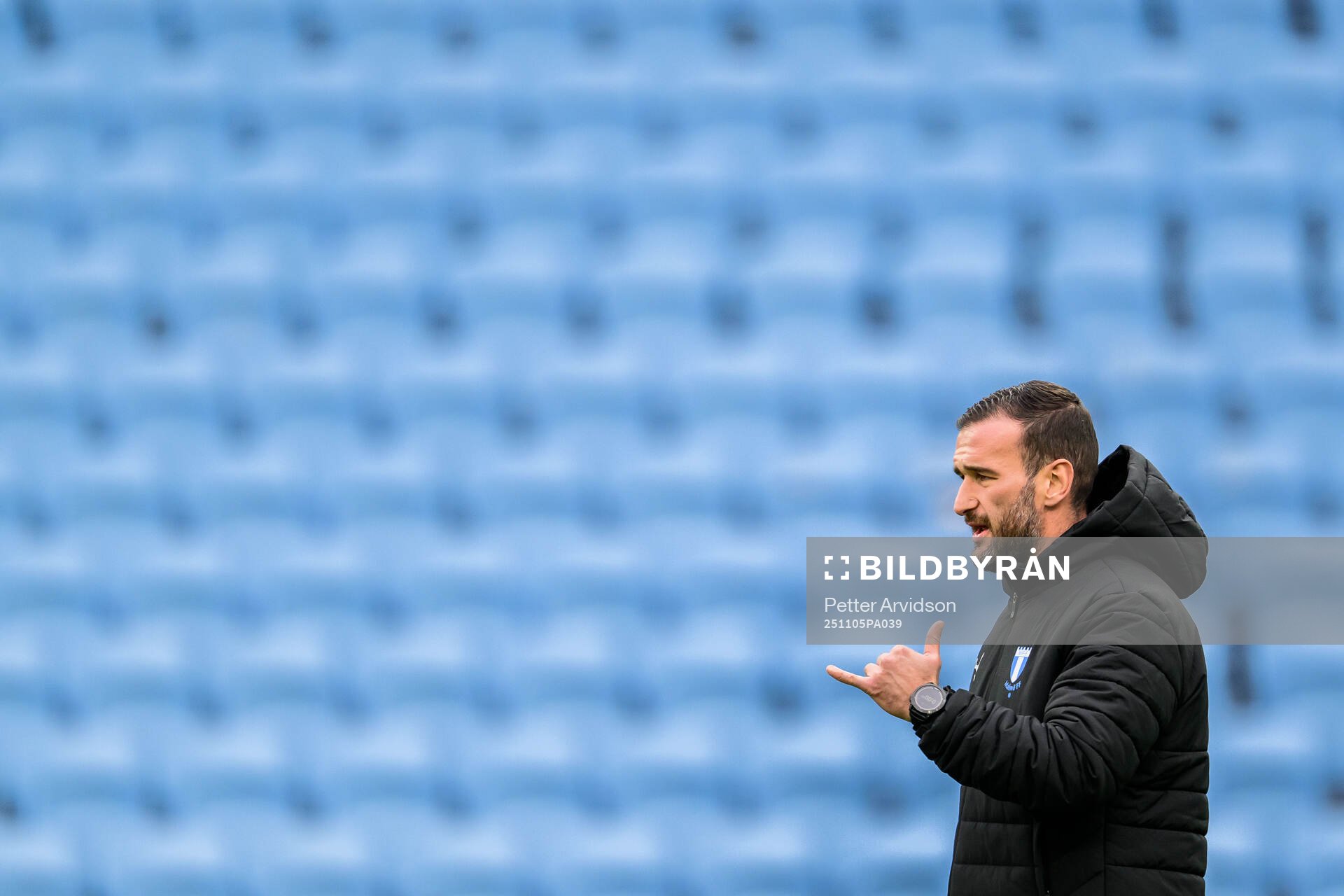 Head coach Anes Mravac