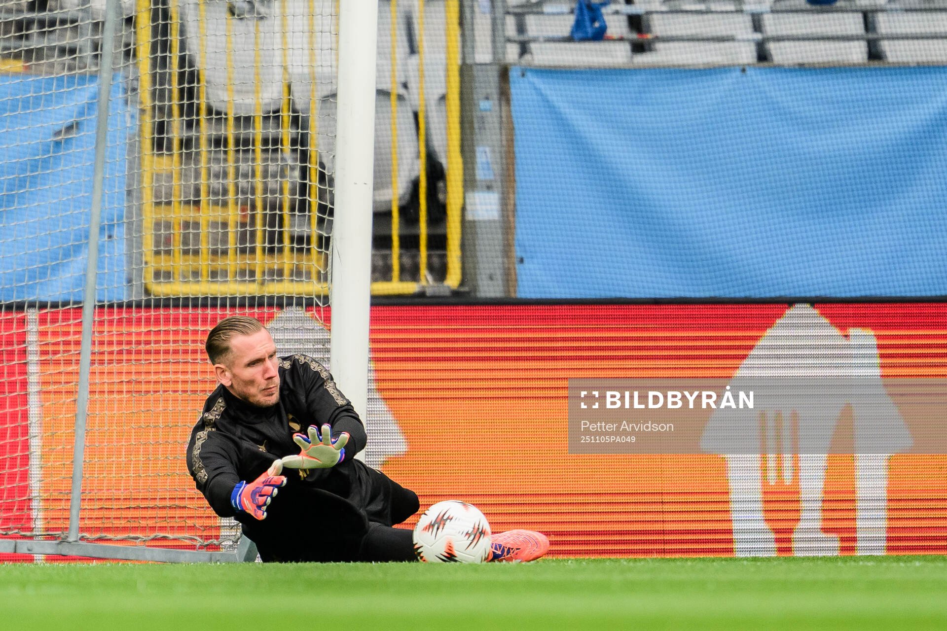 Goalkeeper Robin Olsen