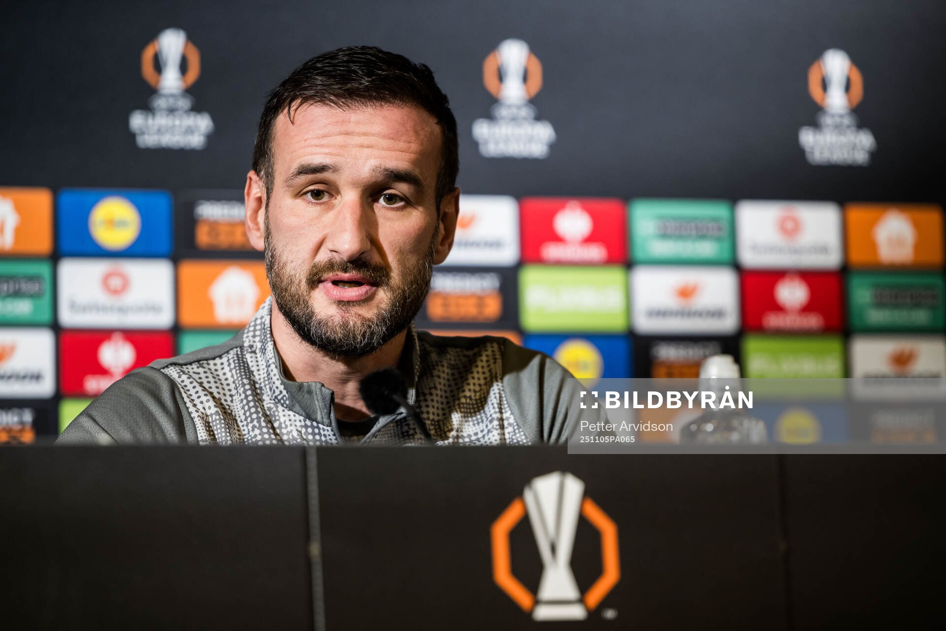 Head coach Anes Mravac