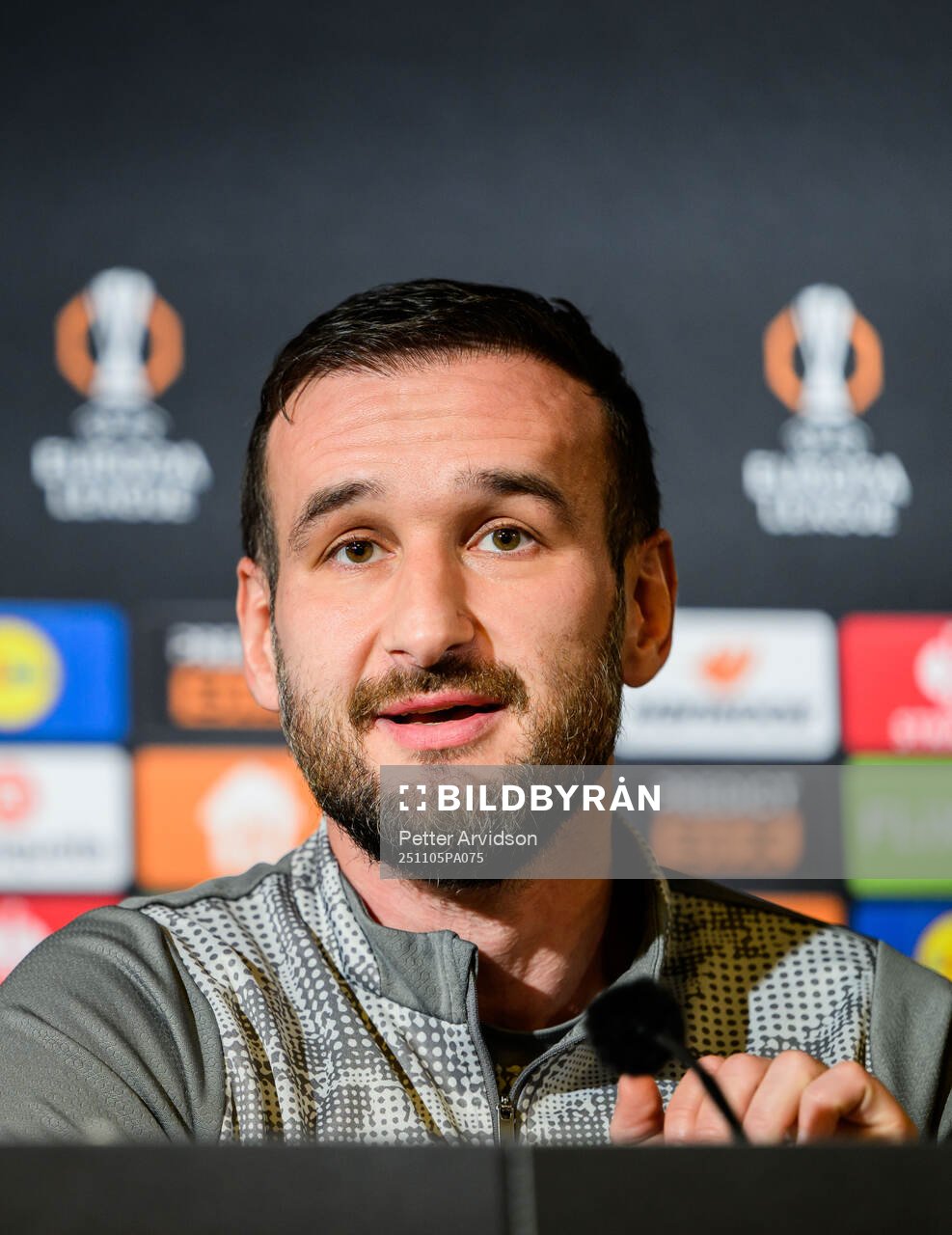 Head coach Anes Mravac