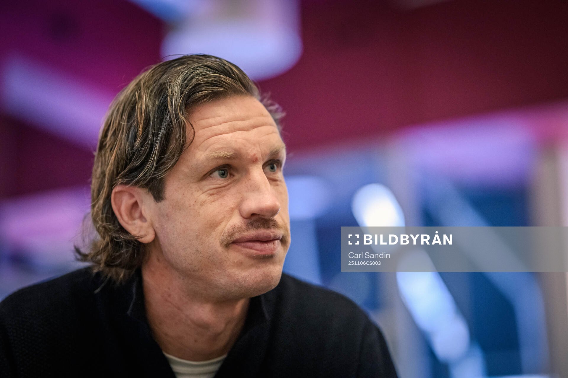 IFK Göteborgs Gustav Svensson blir intervjuad